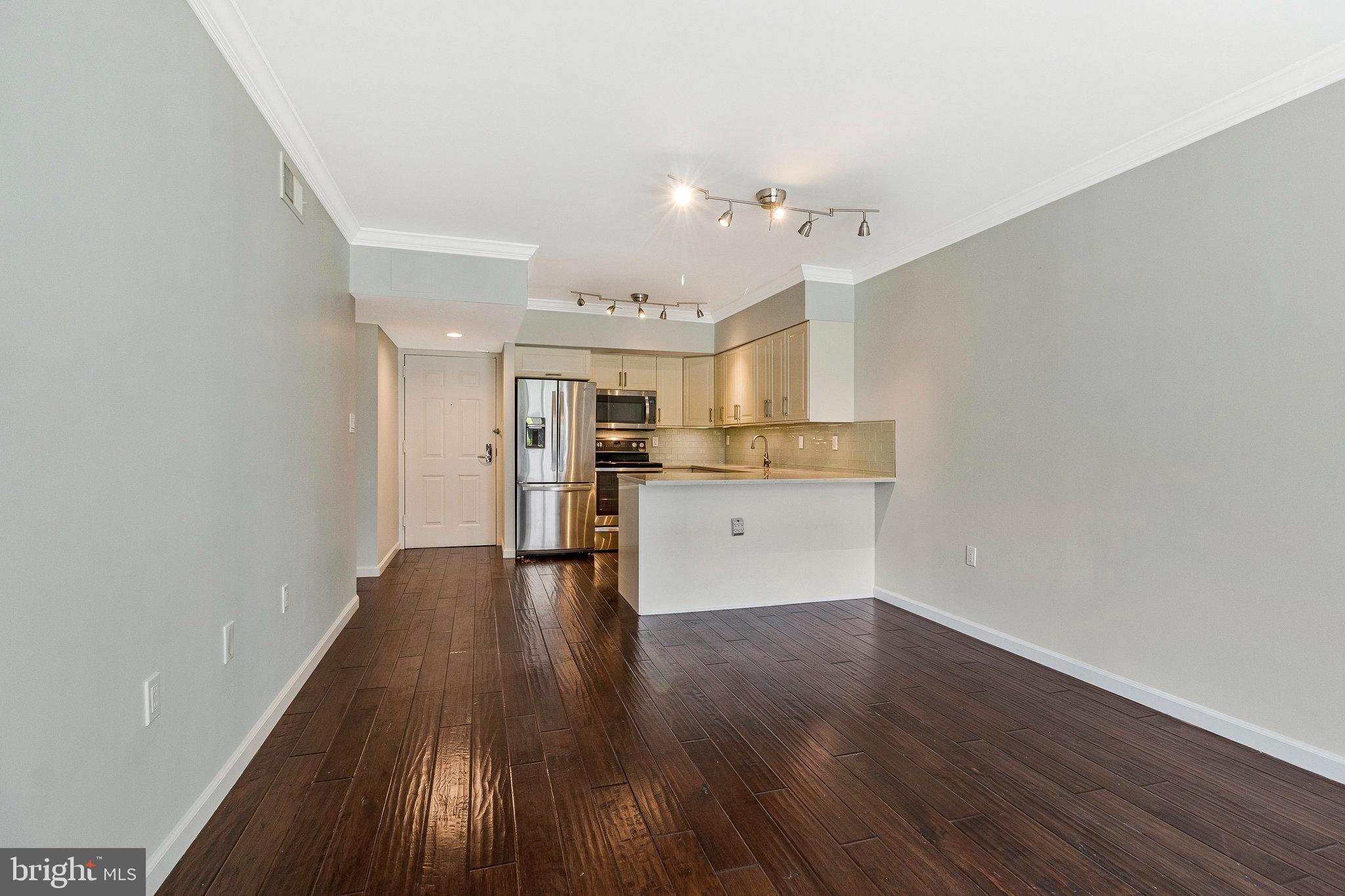 EASTVIEW AT BALLSTON METRO - Residential Lease