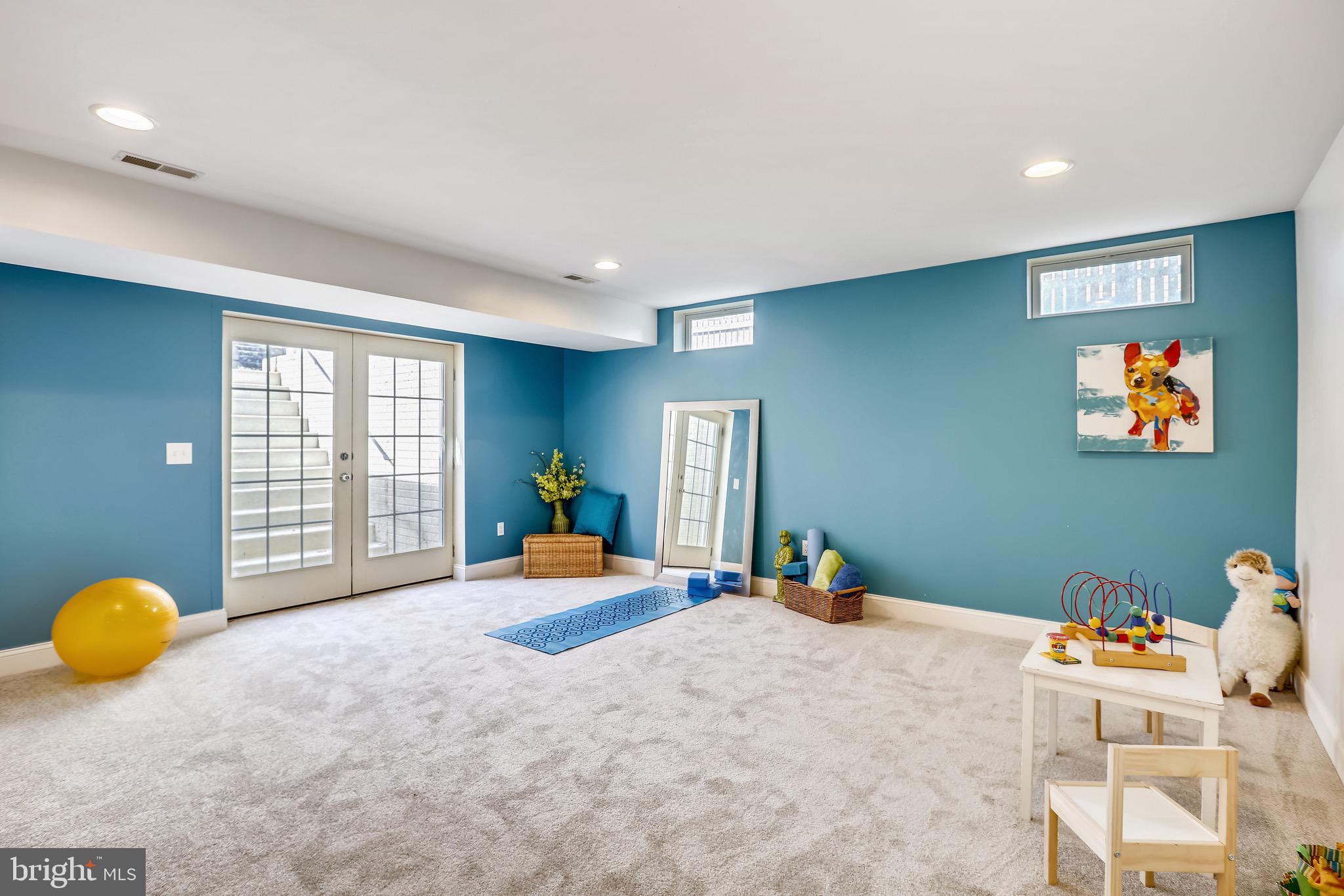 COKESBURY MANOR - Residential