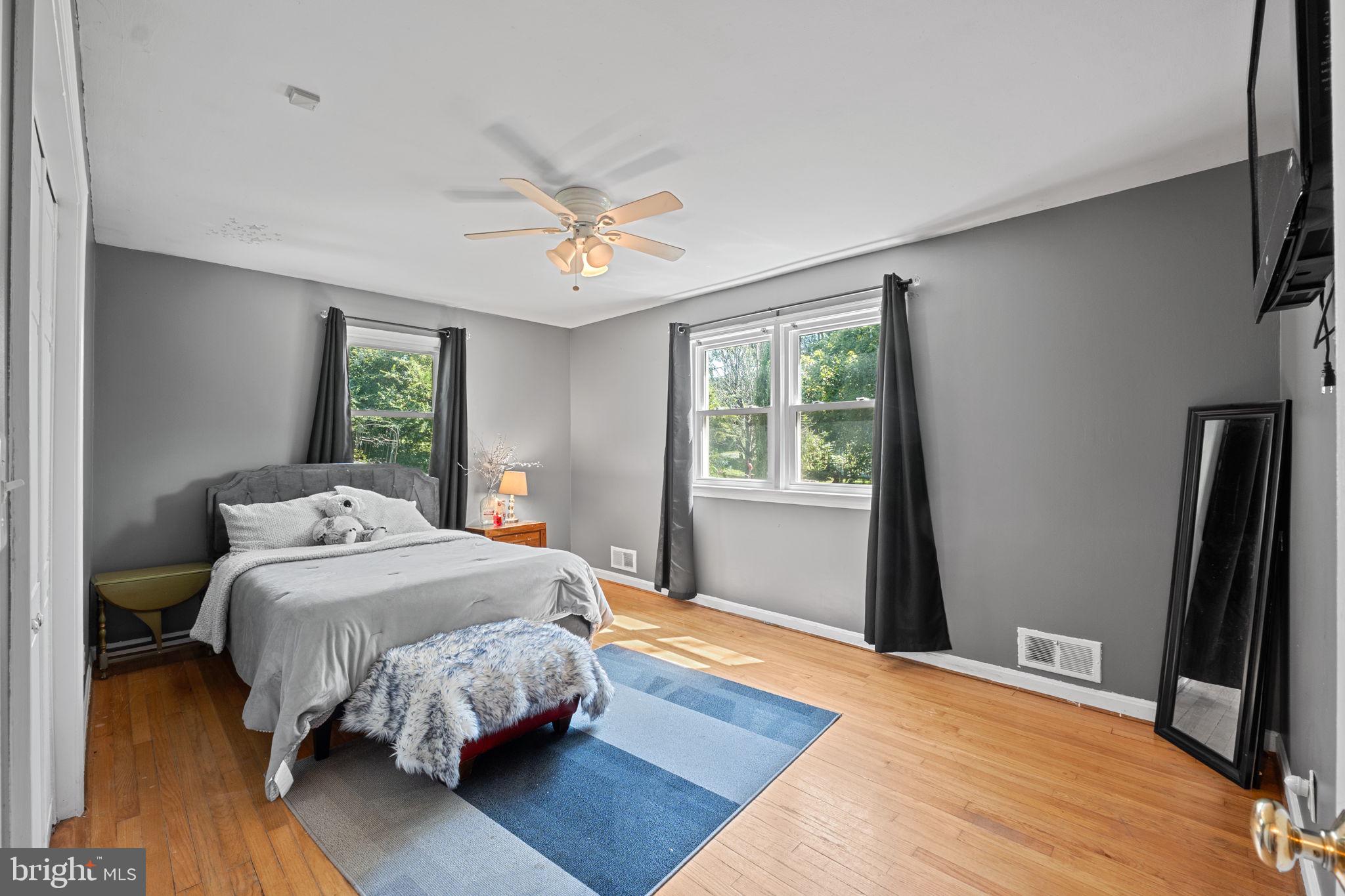 FOX TRAIL - Residential