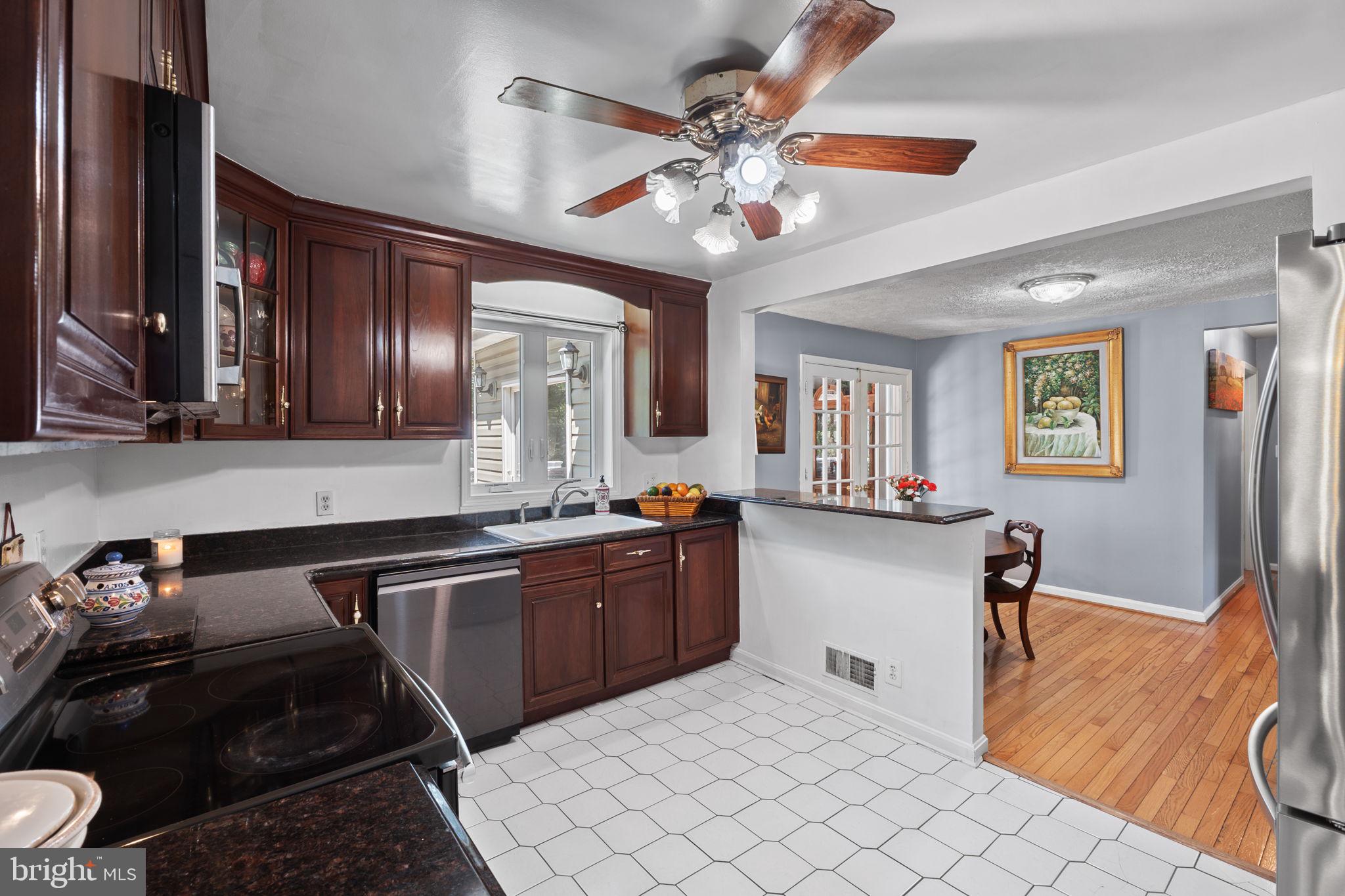 FOX TRAIL - Residential