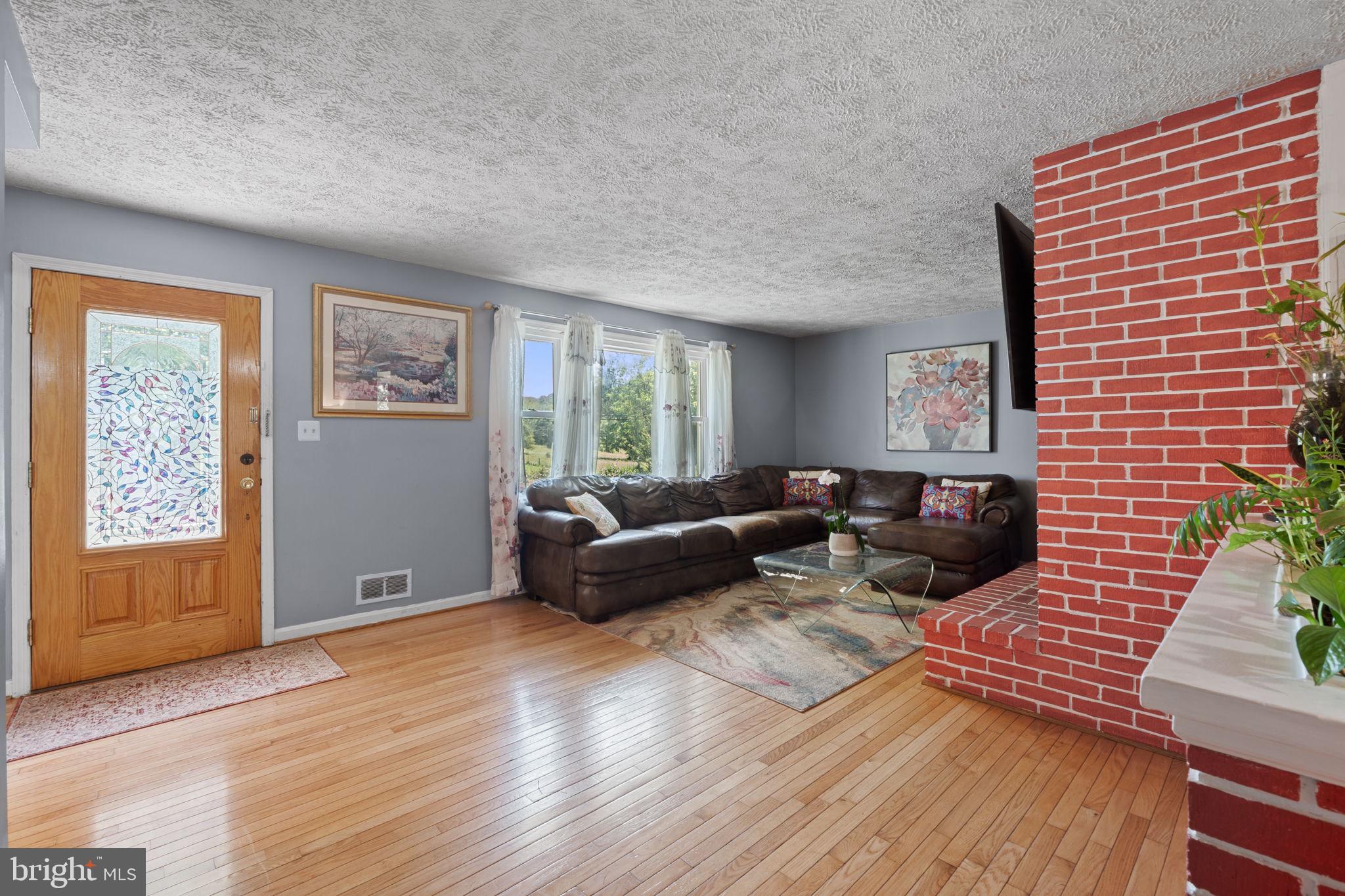 FOX TRAIL - Residential