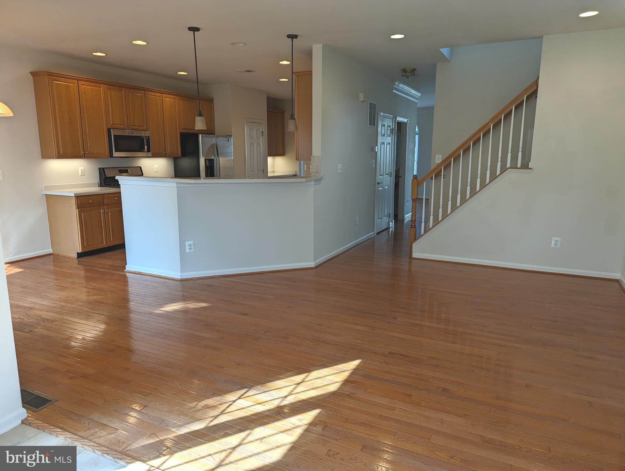 LOUDOUN VALLEY ESTATES - Residential Lease