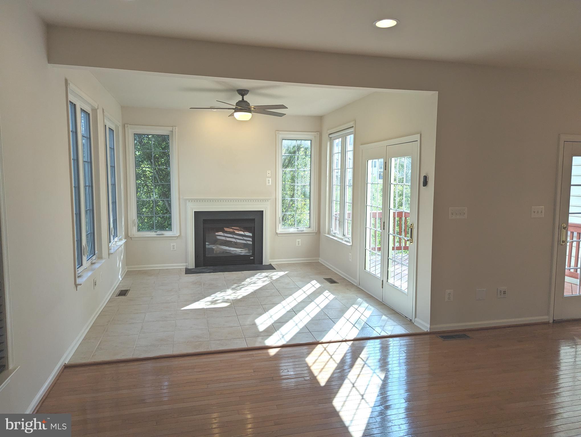 LOUDOUN VALLEY ESTATES - Residential Lease