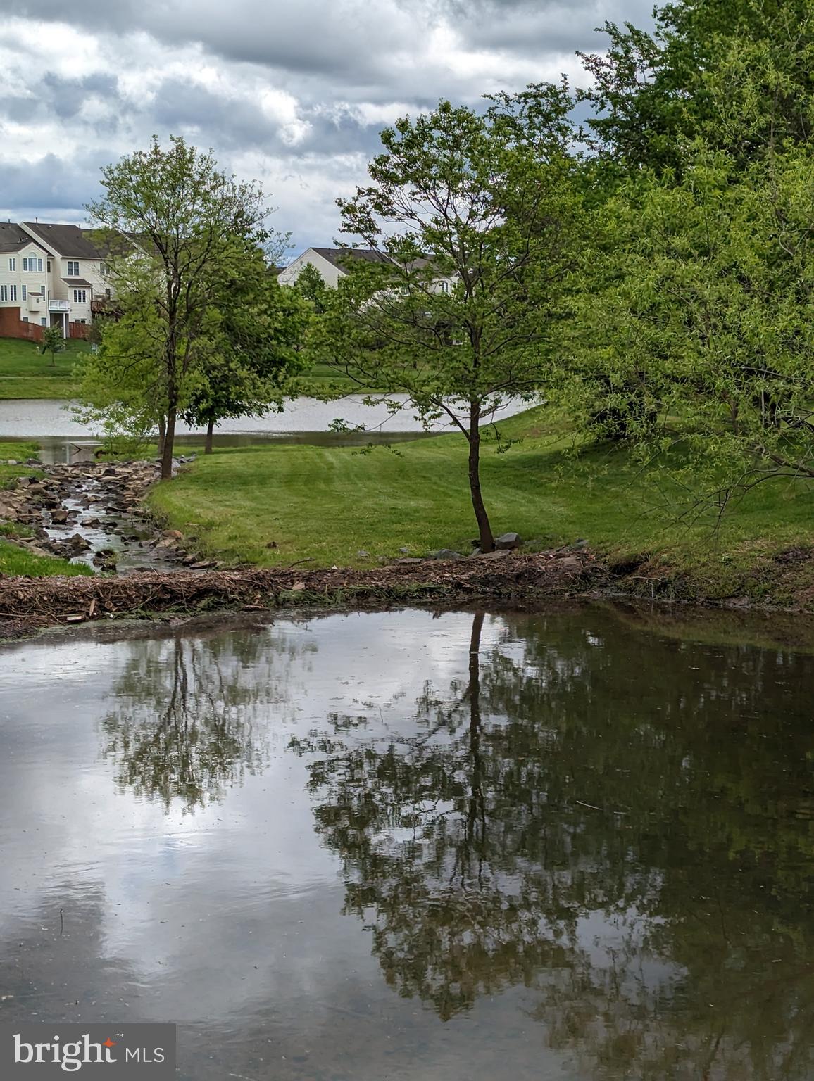 LOUDOUN VALLEY ESTATES - Residential Lease