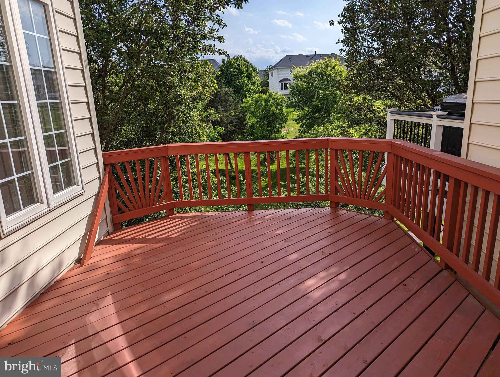 LOUDOUN VALLEY ESTATES - Residential Lease