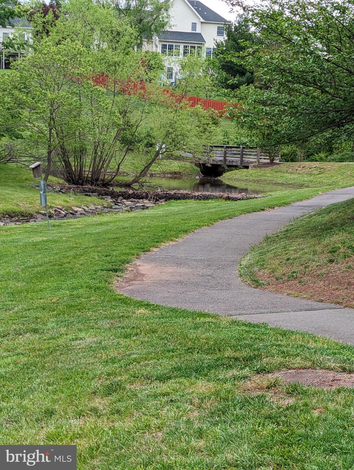 LOUDOUN VALLEY ESTATES - Residential Lease