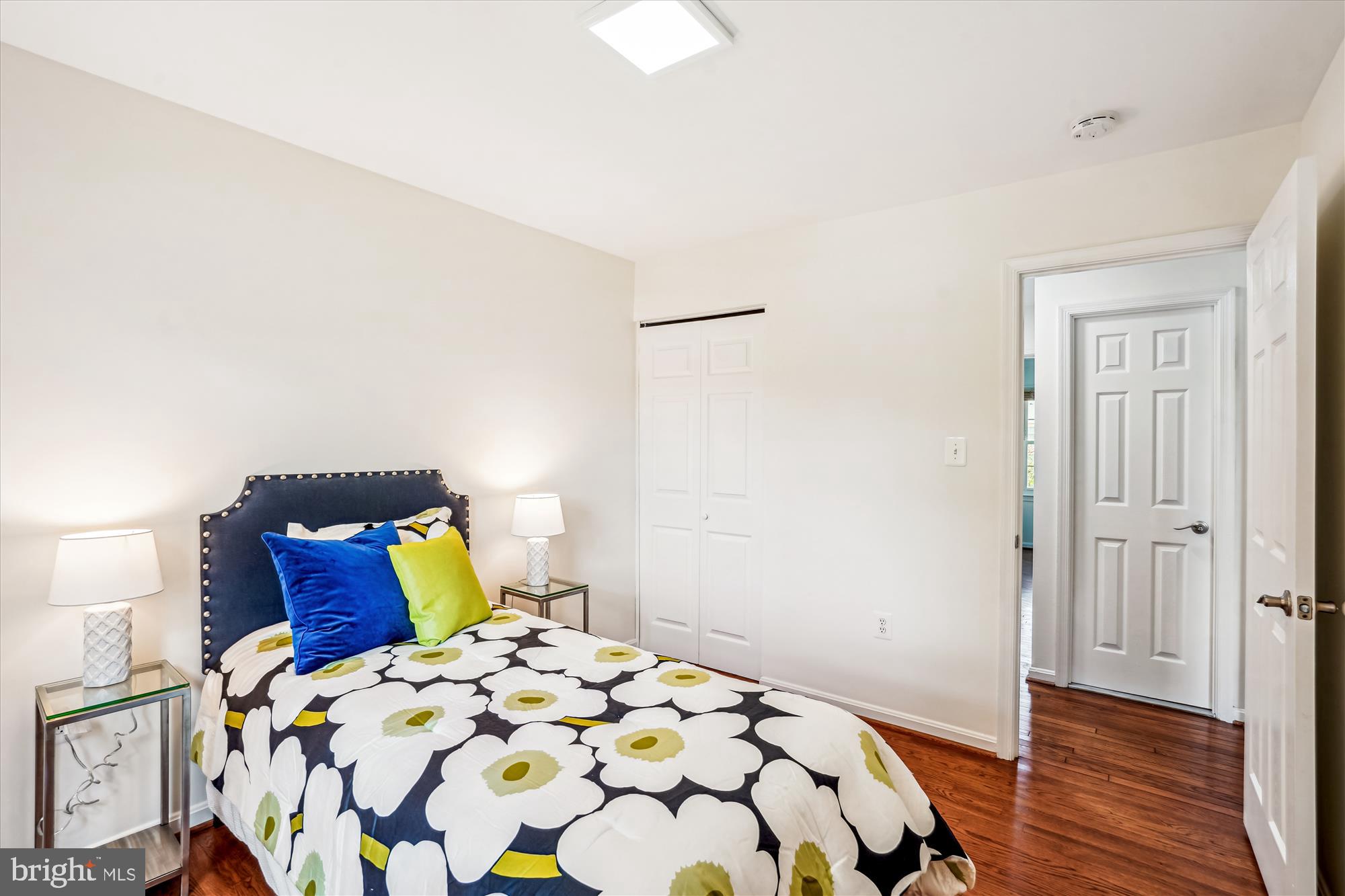 THE VILLAGE PARK - Residential