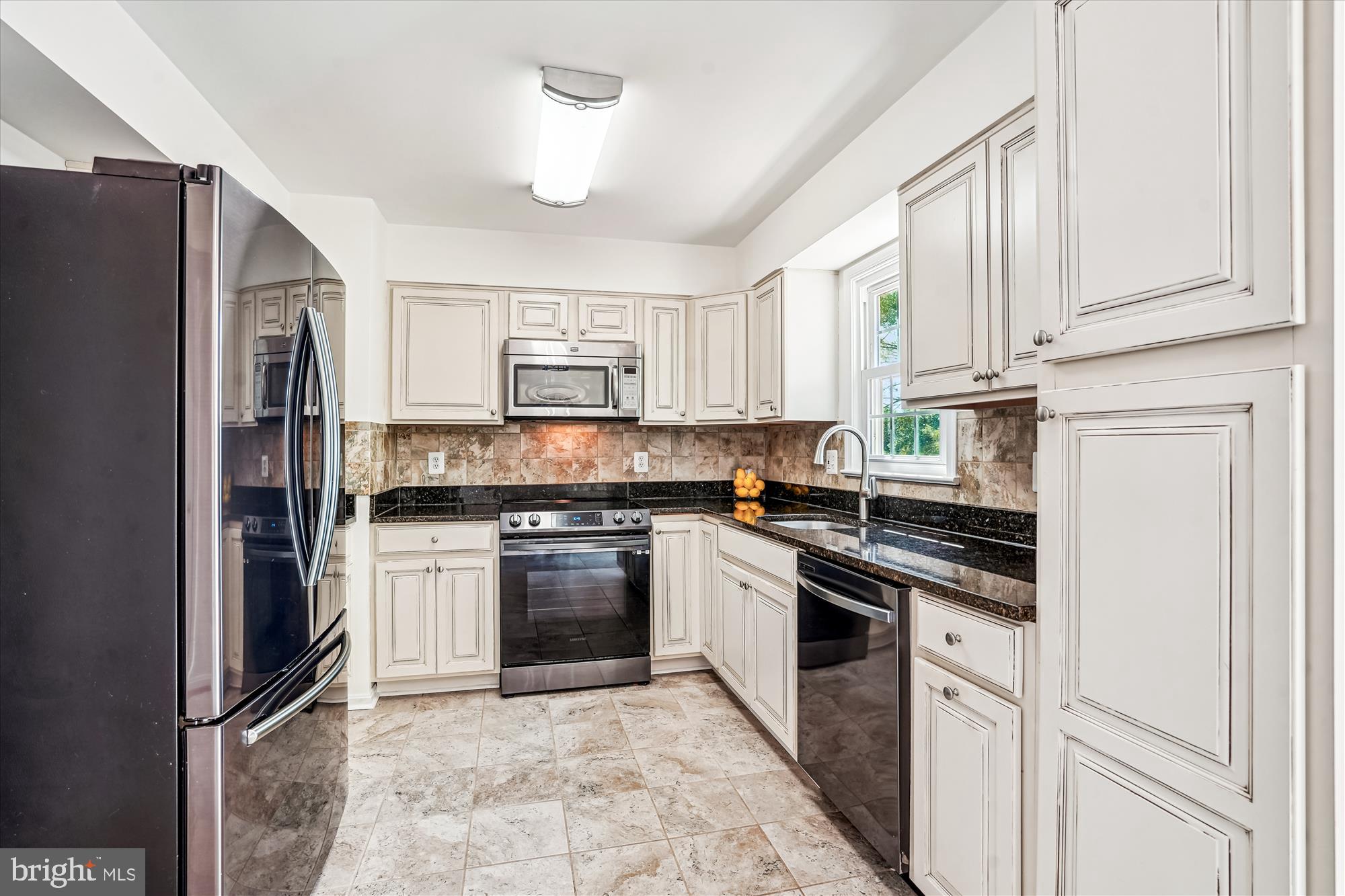 THE VILLAGE PARK - Residential