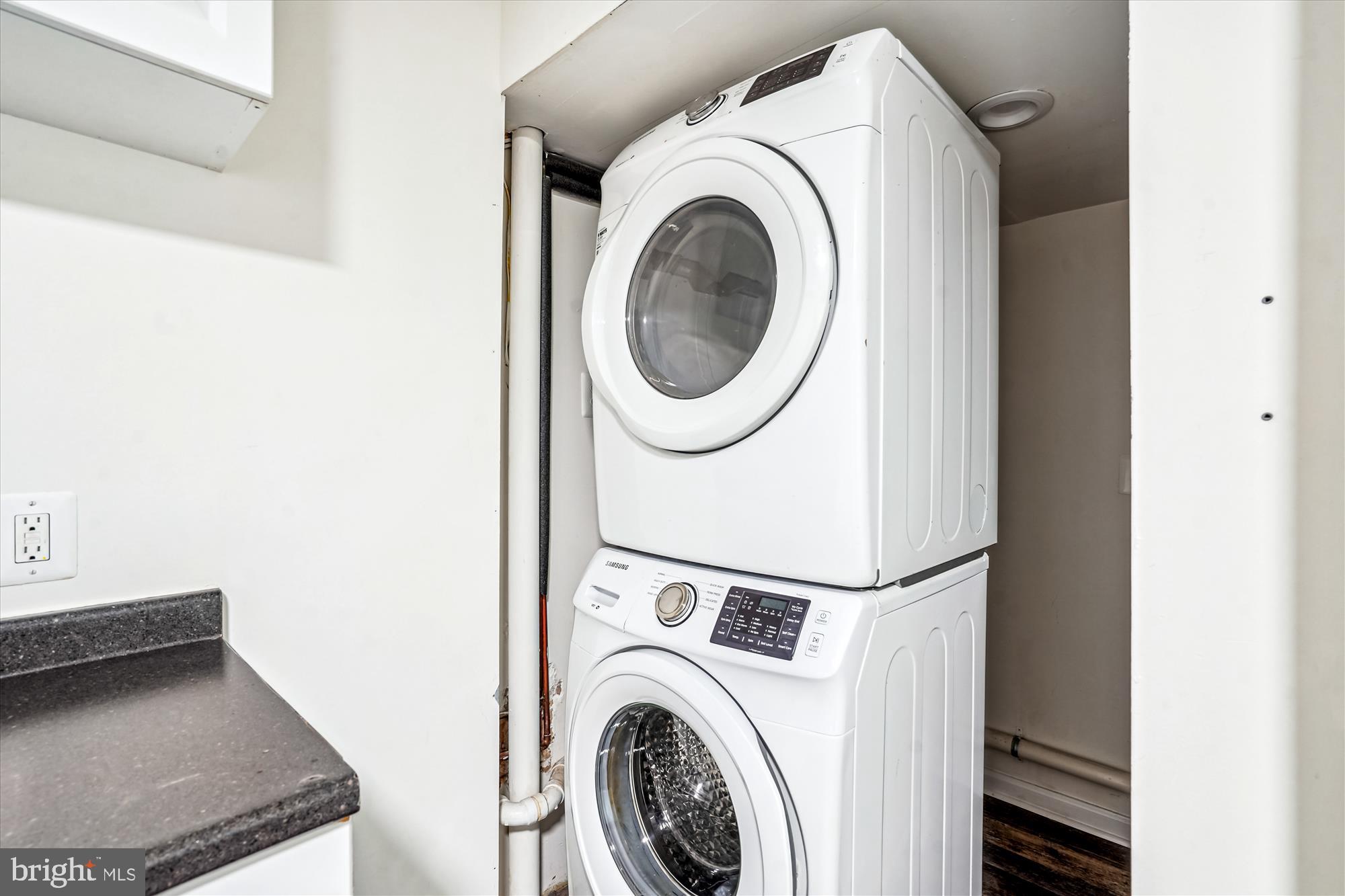 THE VILLAGE PARK - Residential