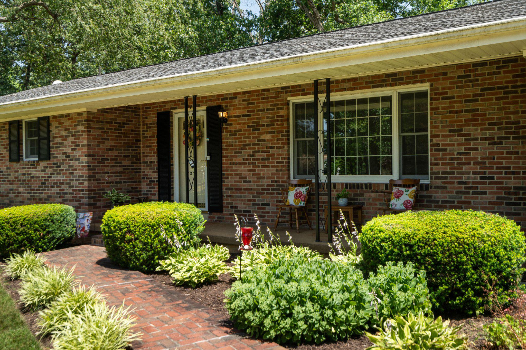 106 HICKORY HILL DRIVE