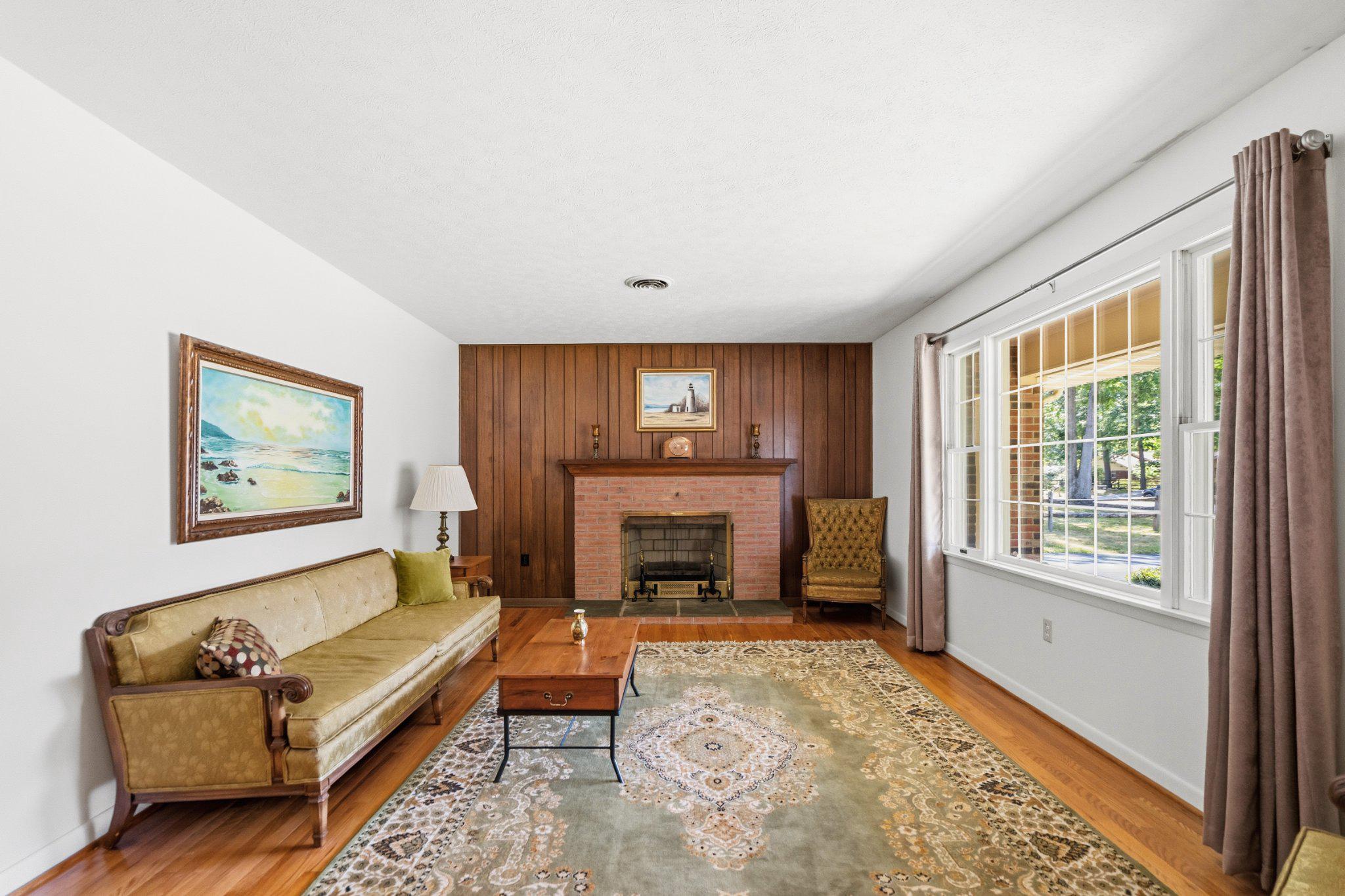 106 HICKORY HILL DRIVE