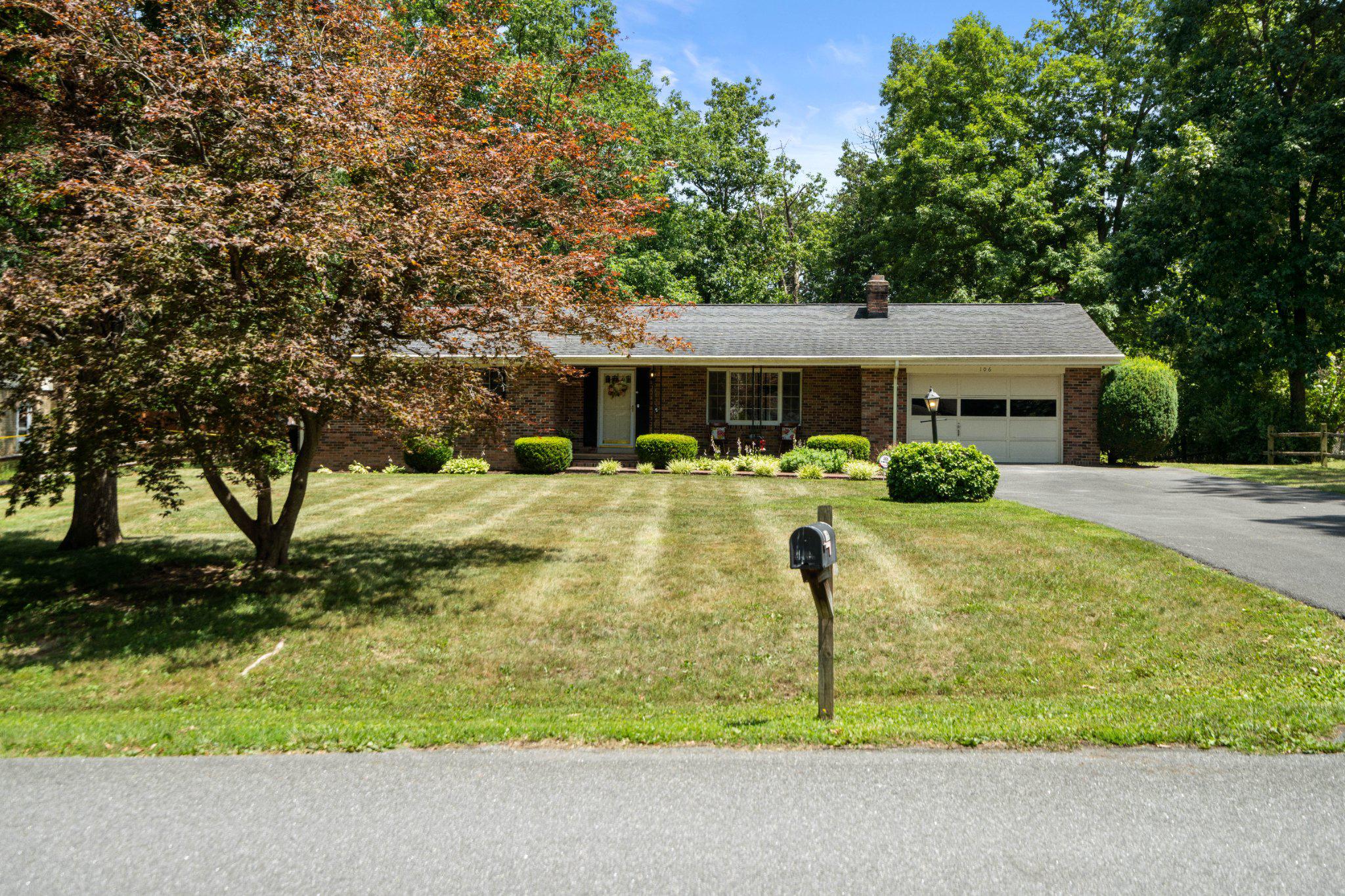 106 HICKORY HILL DRIVE