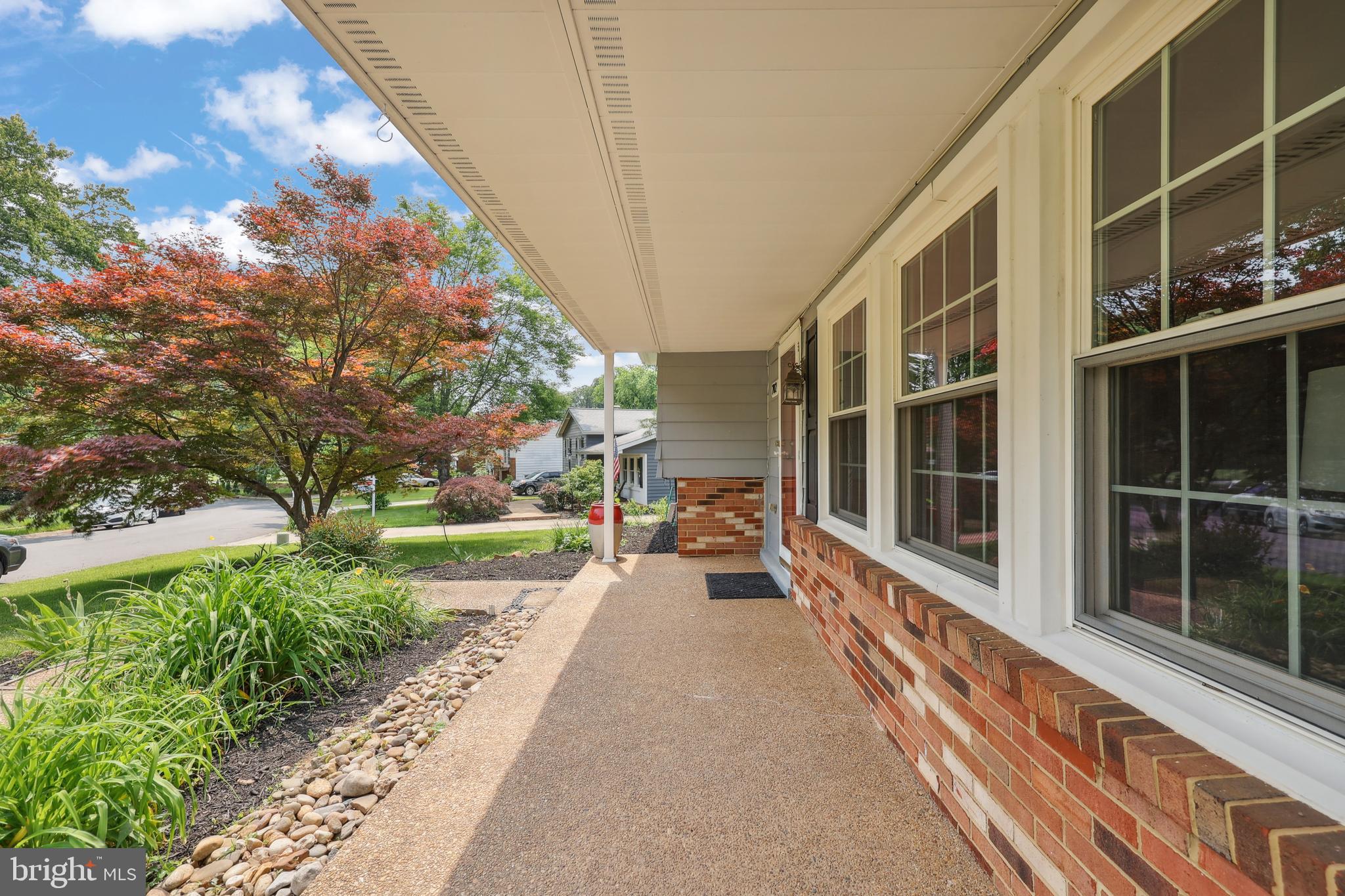 702 WILLIAMSBURG ROAD