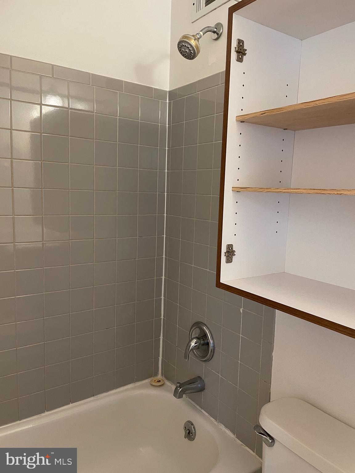 HAMPDEN HISTORIC DISTRICT - Residential Lease