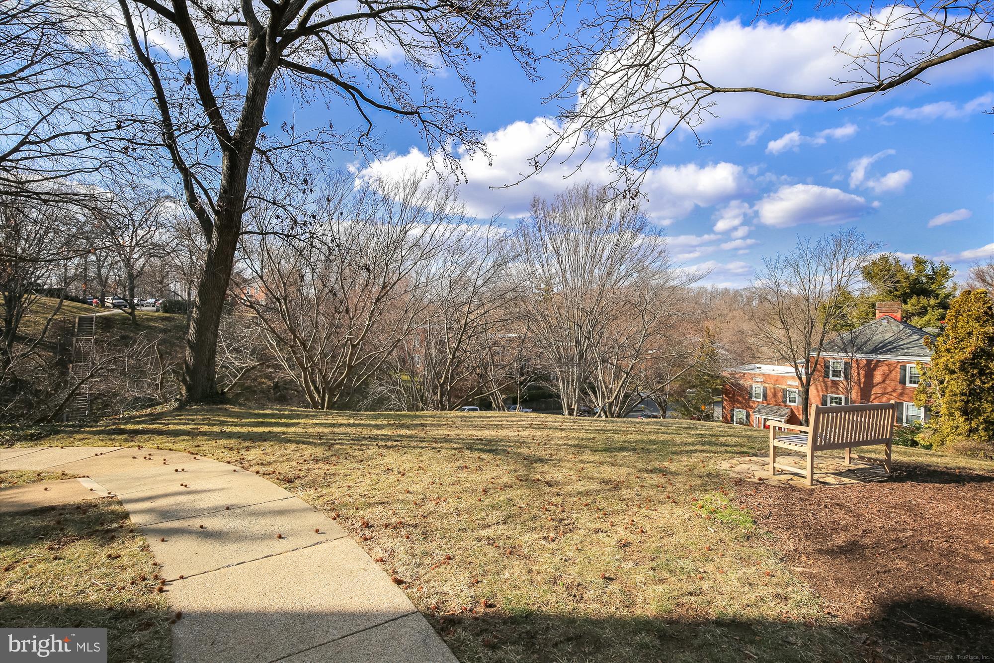 FAIRLINGTON VILLAGES - Residential