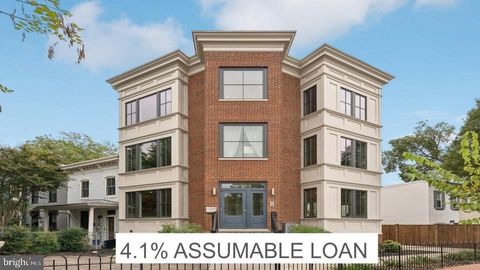 Photo of 1301 Potomac Avenue SE #2, WASHINGTON, DC 20003 (MLS # DCDC2223904) Photo of 1301 Potomac Avenue SE #2, WASHINGTON, DC 20003 (MLS # DCDC2223904)