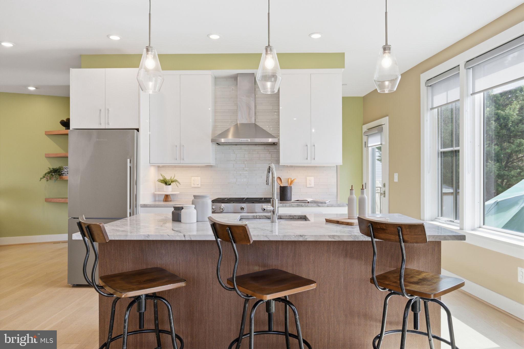 1301 POTOMAC AVENUE SE 2