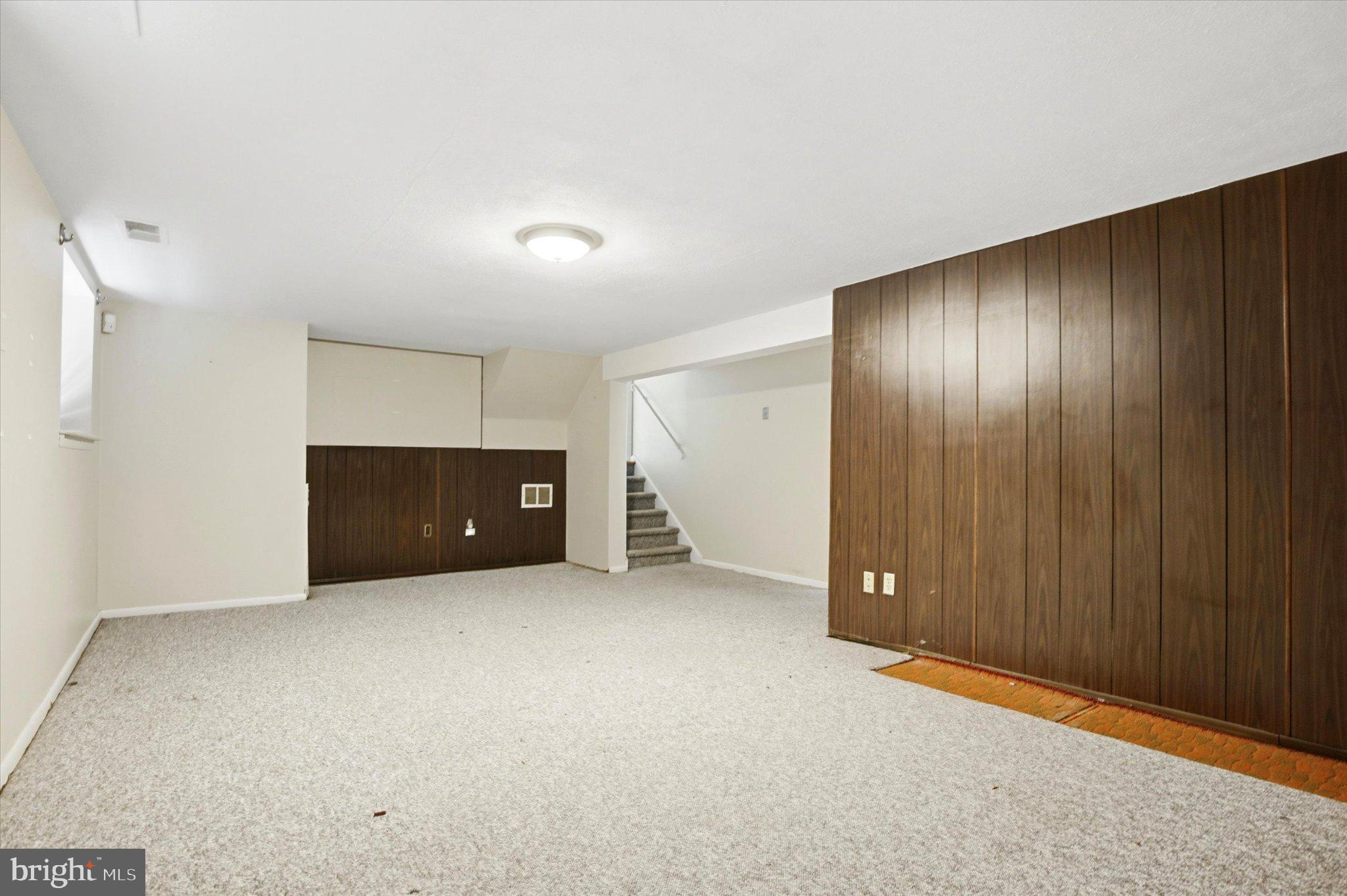 VALLEY FORGE ACRES - Residential