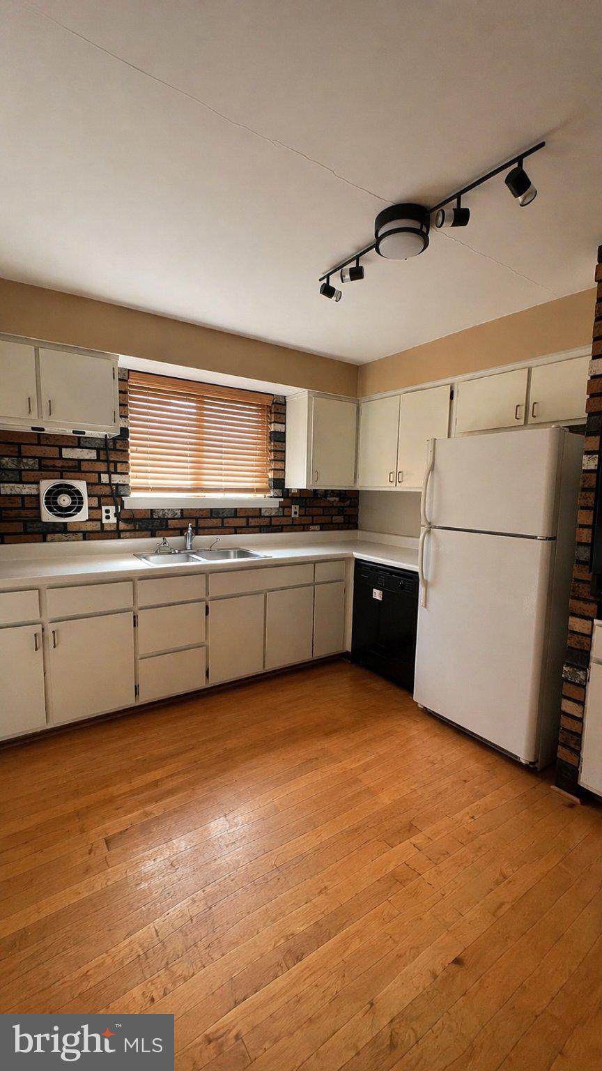 VALLEY FORGE ACRES - Residential