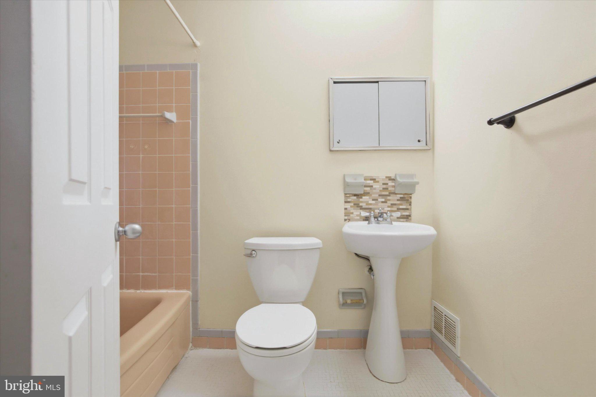 VALLEY FORGE ACRES - Residential