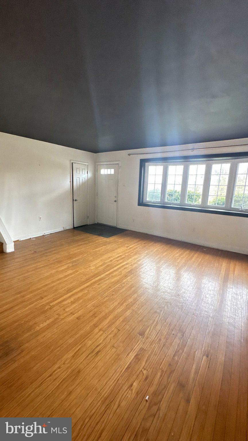 VALLEY FORGE ACRES - Residential