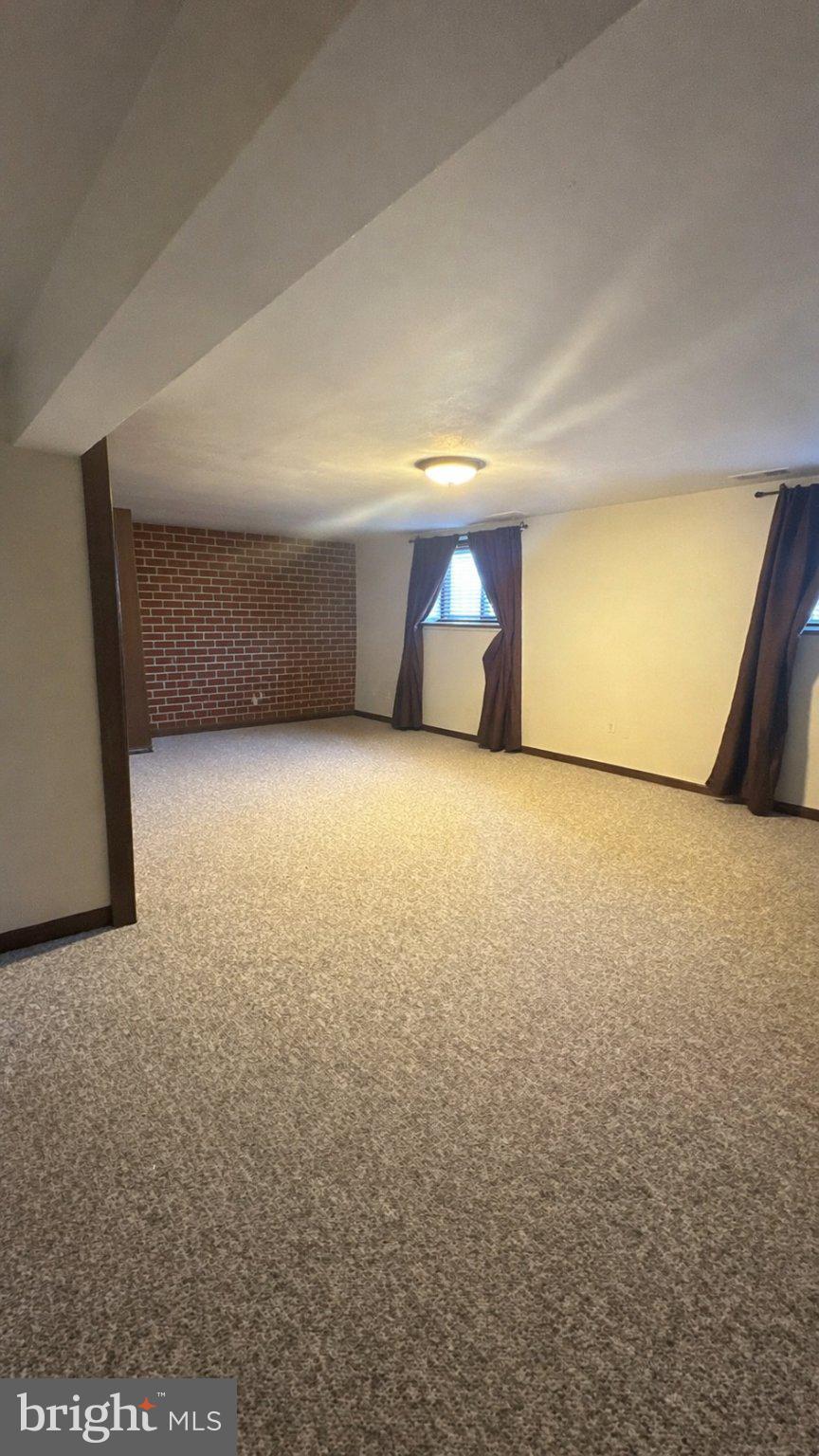 VALLEY FORGE ACRES - Residential