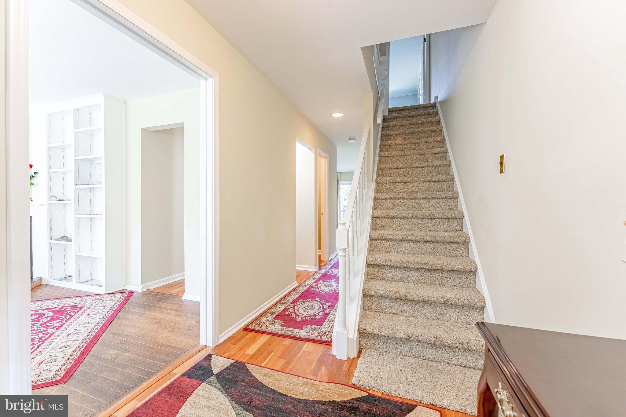 11 CHATEAU CIRCLE