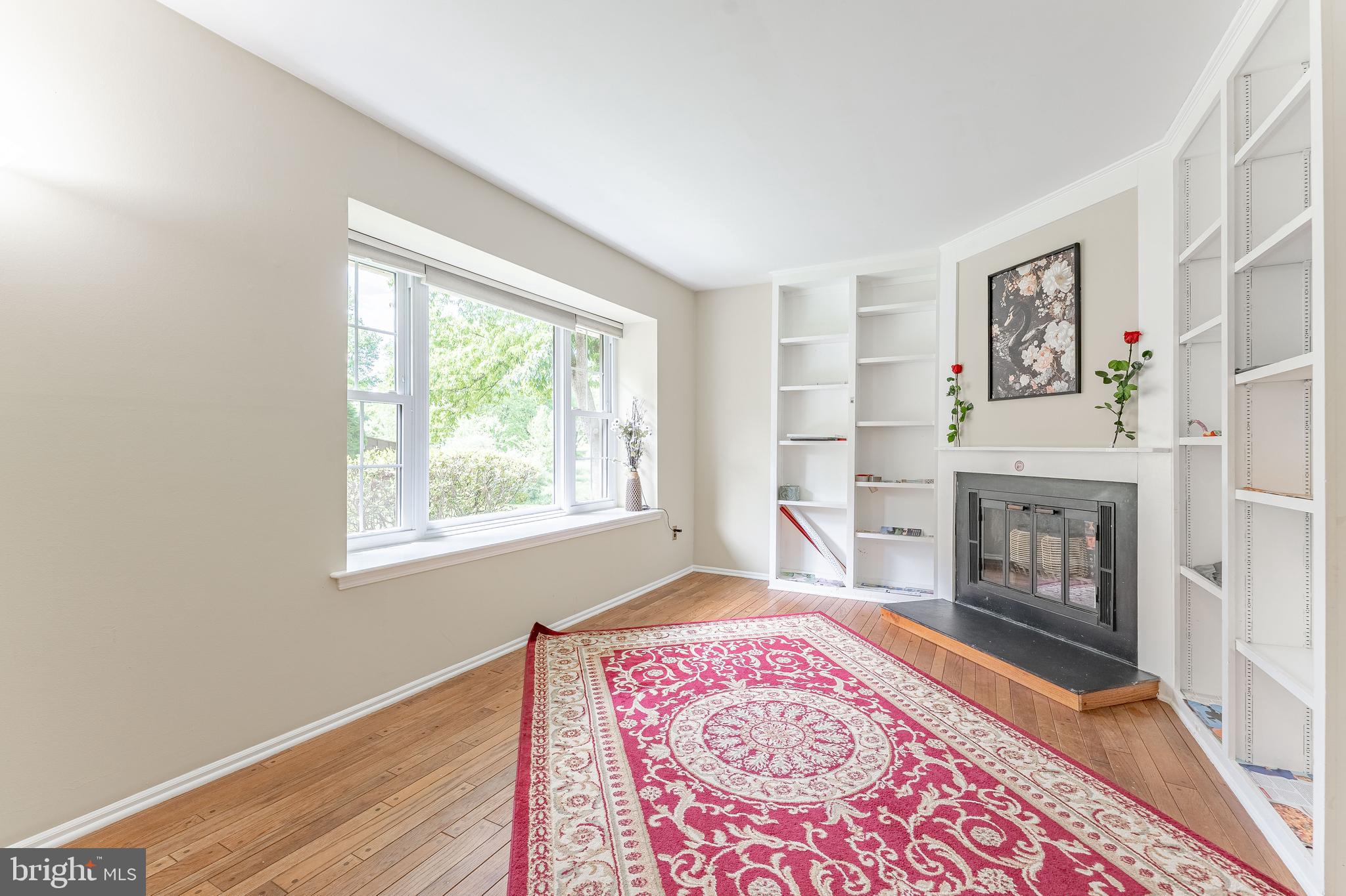 11 CHATEAU CIRCLE