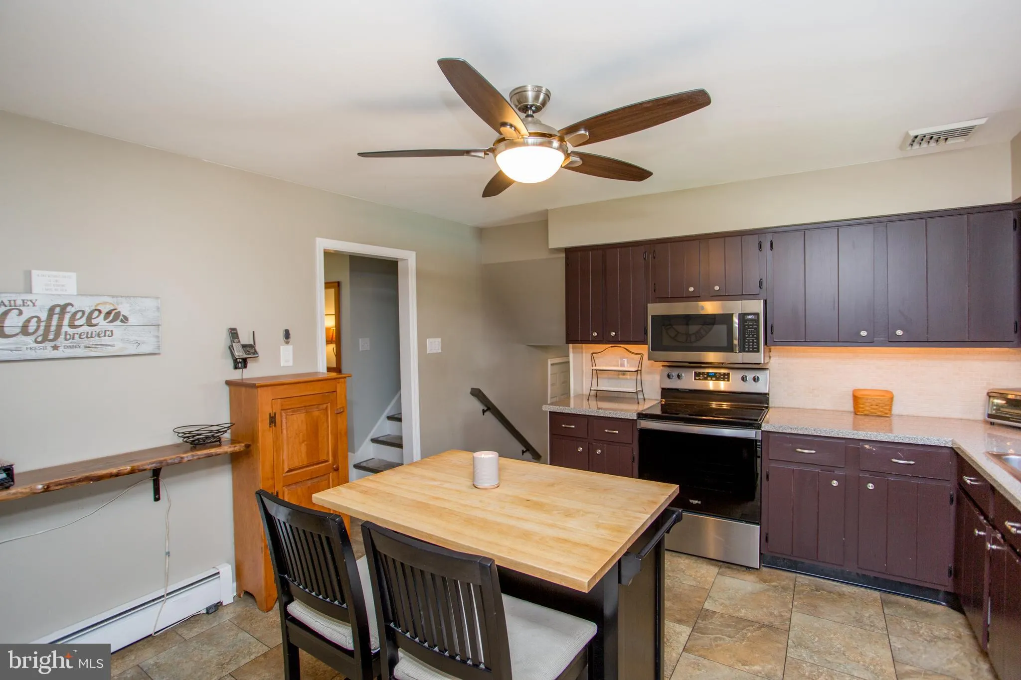 Chalfont, Pennsylvania 18914, United States, 3 Bedrooms Bedrooms, ,2 BathroomsBathrooms,Residential,Contingent,116633