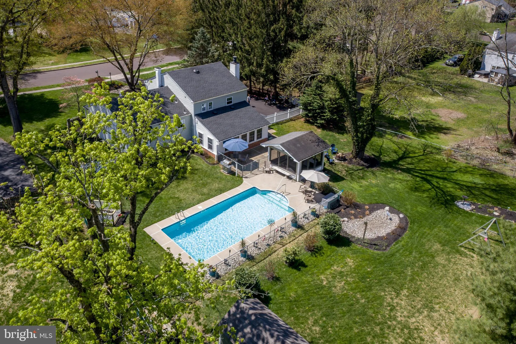 Chalfont, Pennsylvania 18914, United States, 3 Bedrooms Bedrooms, ,2 BathroomsBathrooms,Residential,Contingent,116633