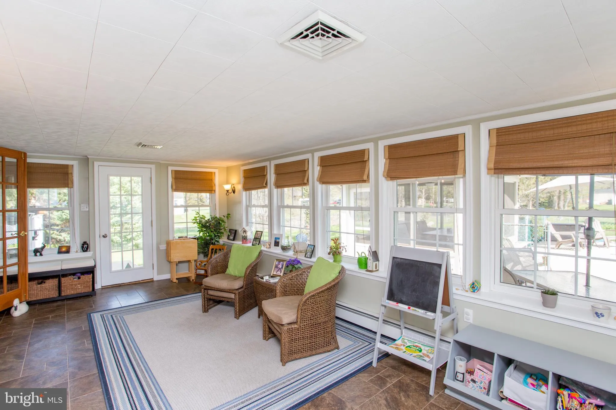 Chalfont, Pennsylvania 18914, United States, 3 Bedrooms Bedrooms, ,2 BathroomsBathrooms,Residential,Contingent,116633