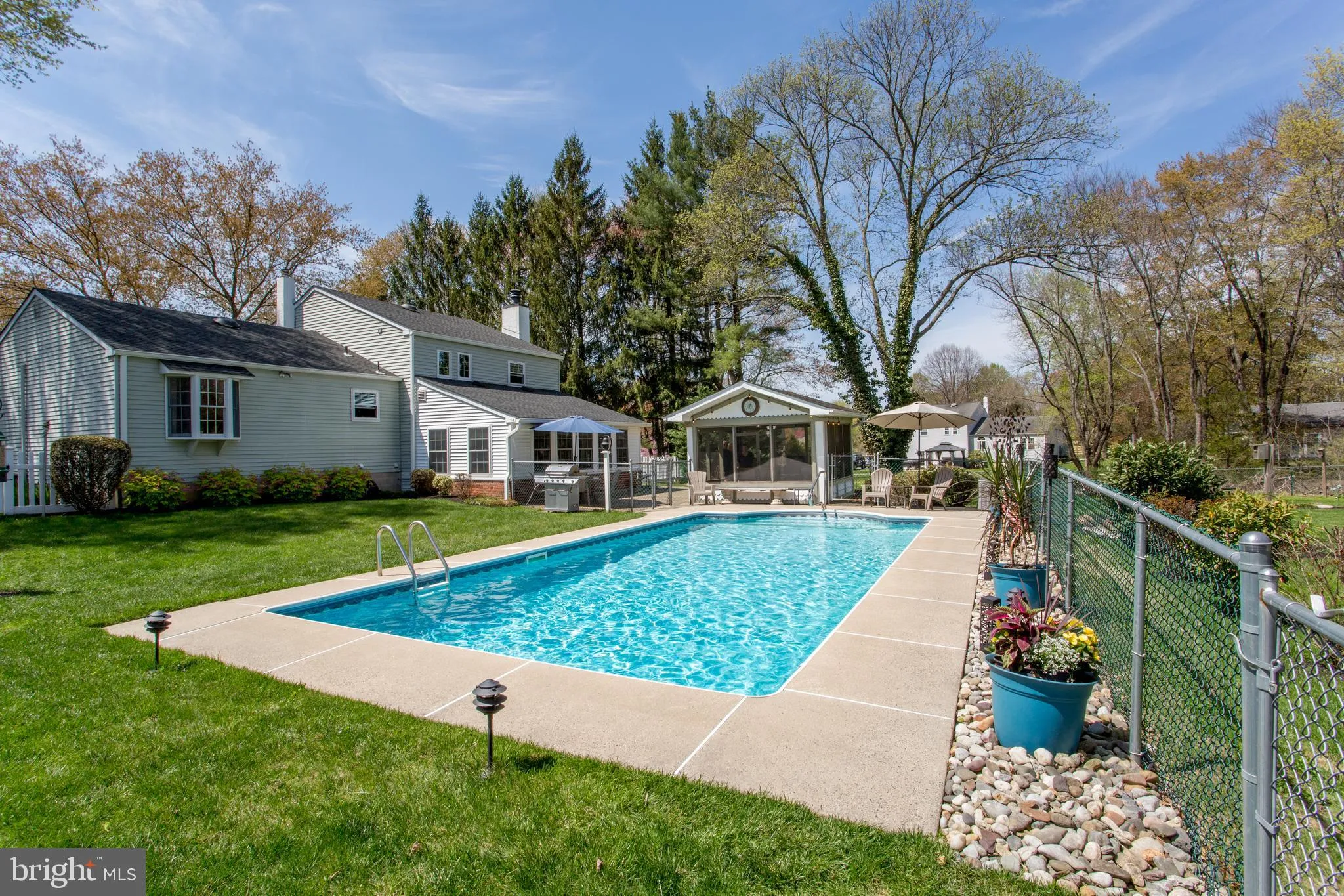 Chalfont, Pennsylvania 18914, United States, 3 Bedrooms Bedrooms, ,2 BathroomsBathrooms,Residential,Contingent,116633