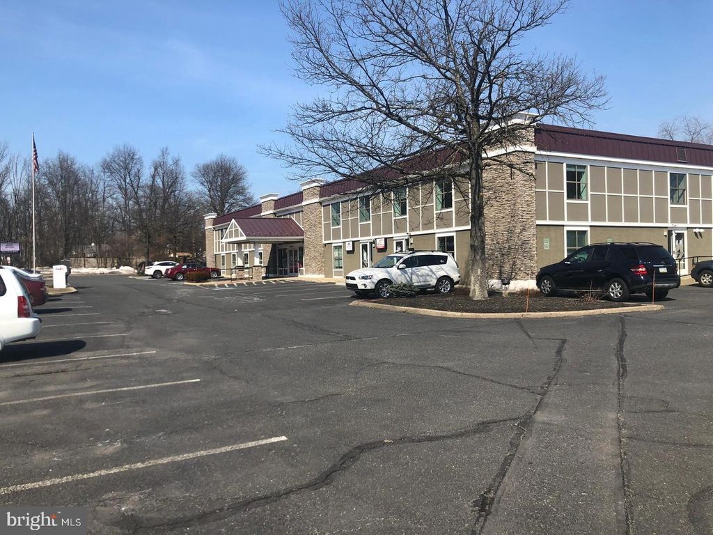 Photo of 515 S West Boulevard, QUAKERTOWN, PA 18951 (MLS # PABU2110060)