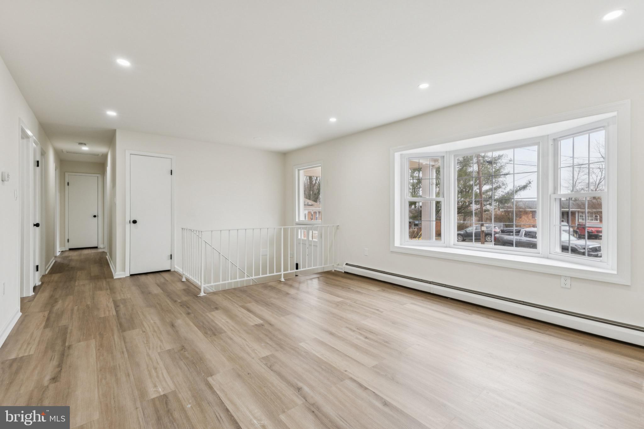 2202 PRINCESS ANNE LANE