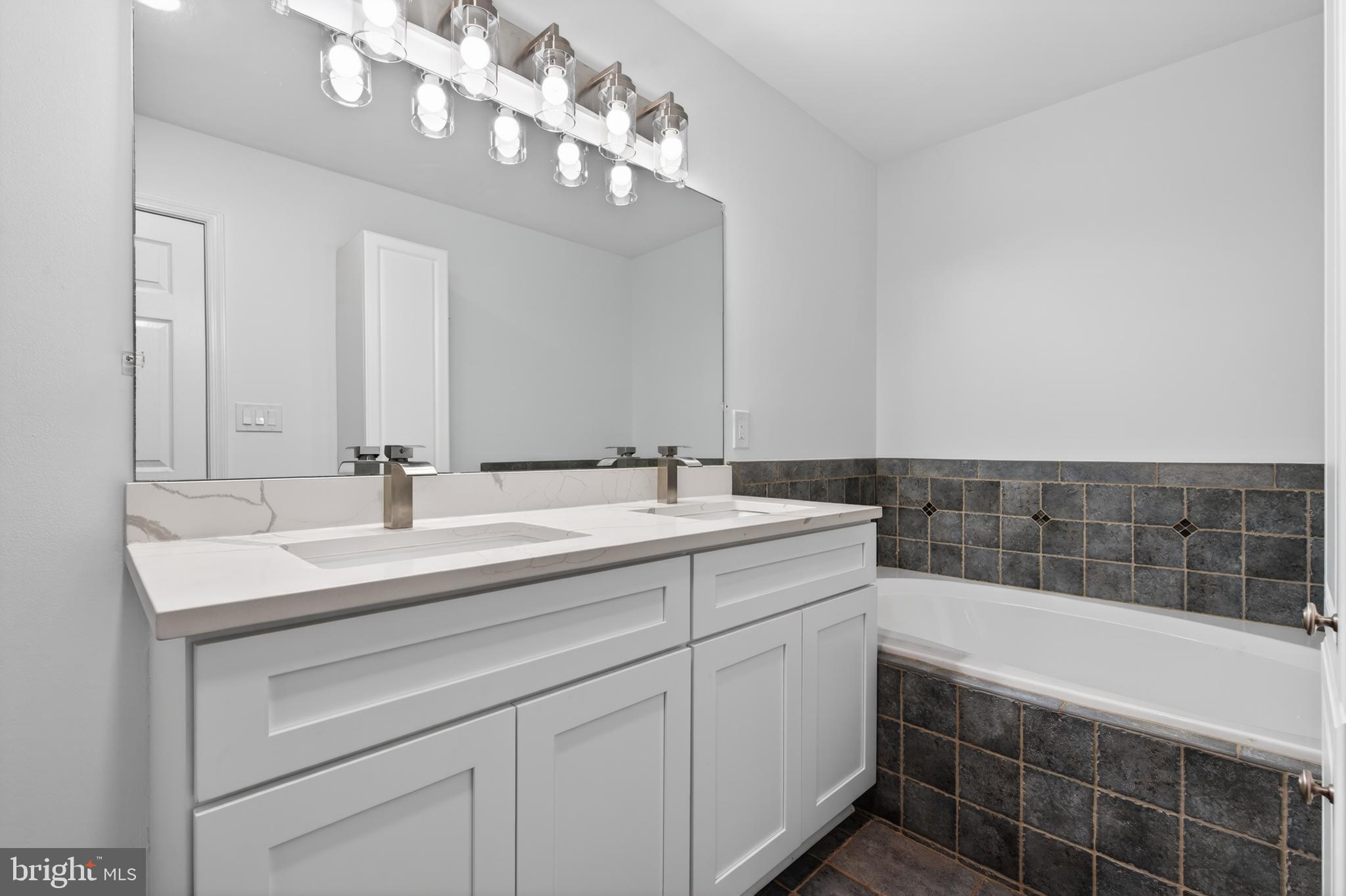 FOXBOROUGH - Residential