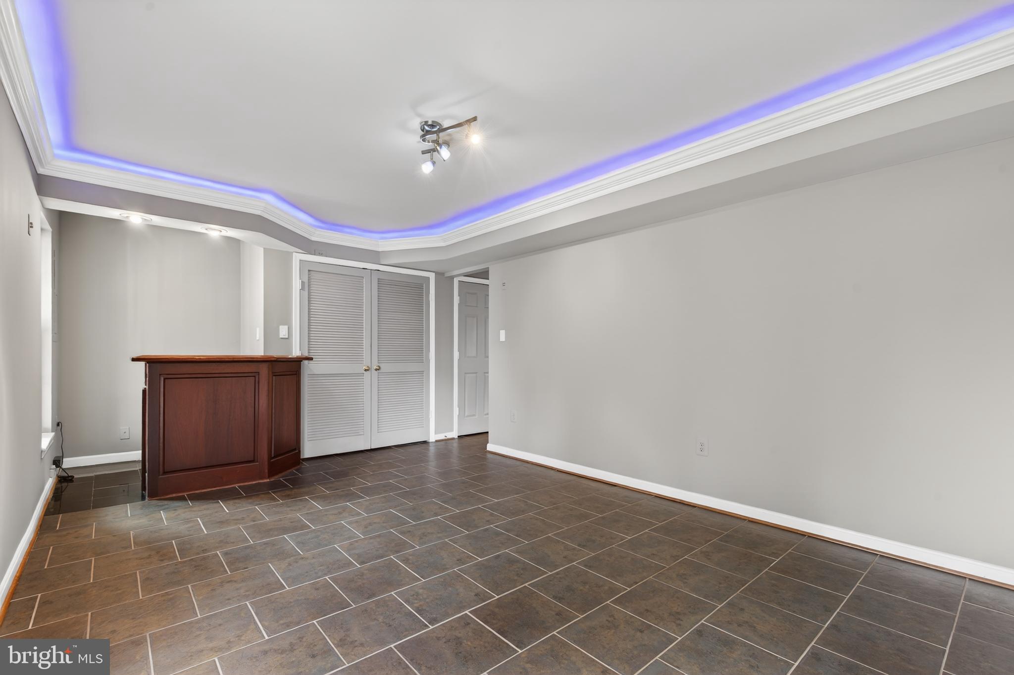 FOXBOROUGH - Residential