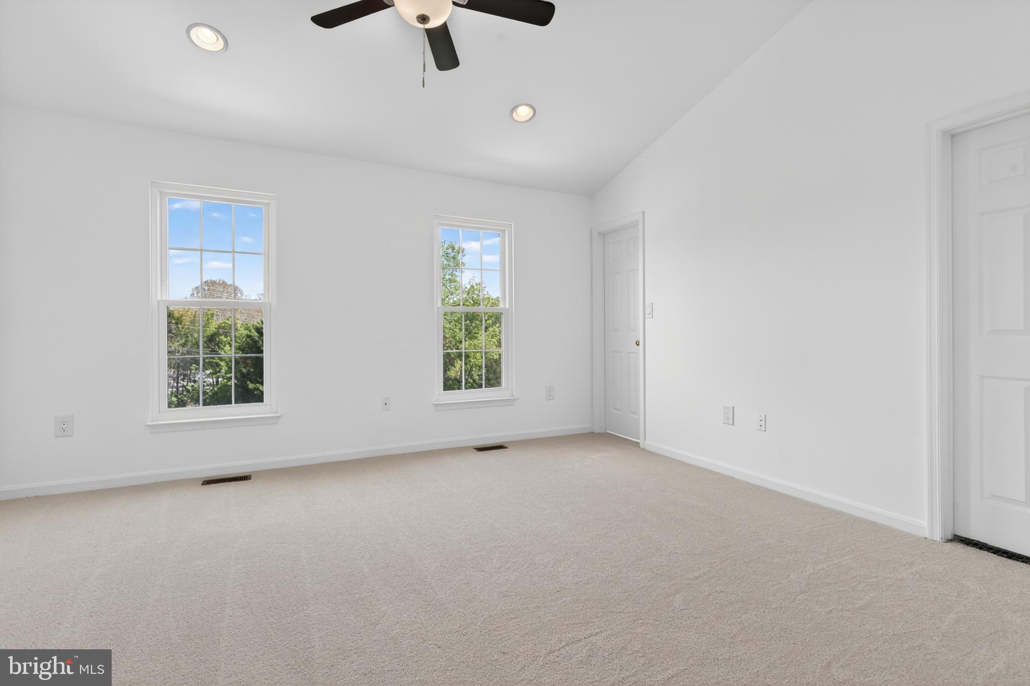 FOXBOROUGH - Residential