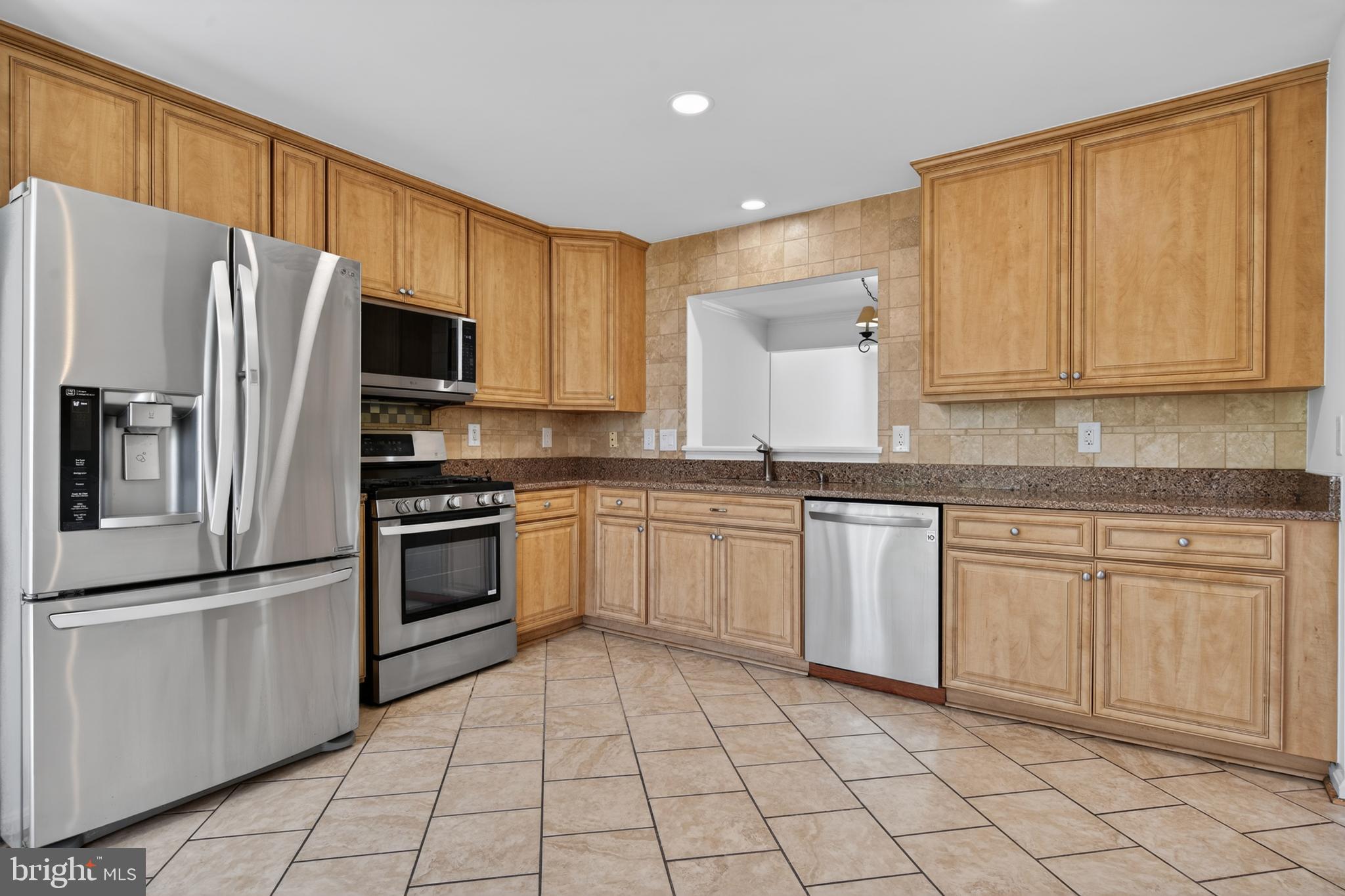 FOXBOROUGH - Residential