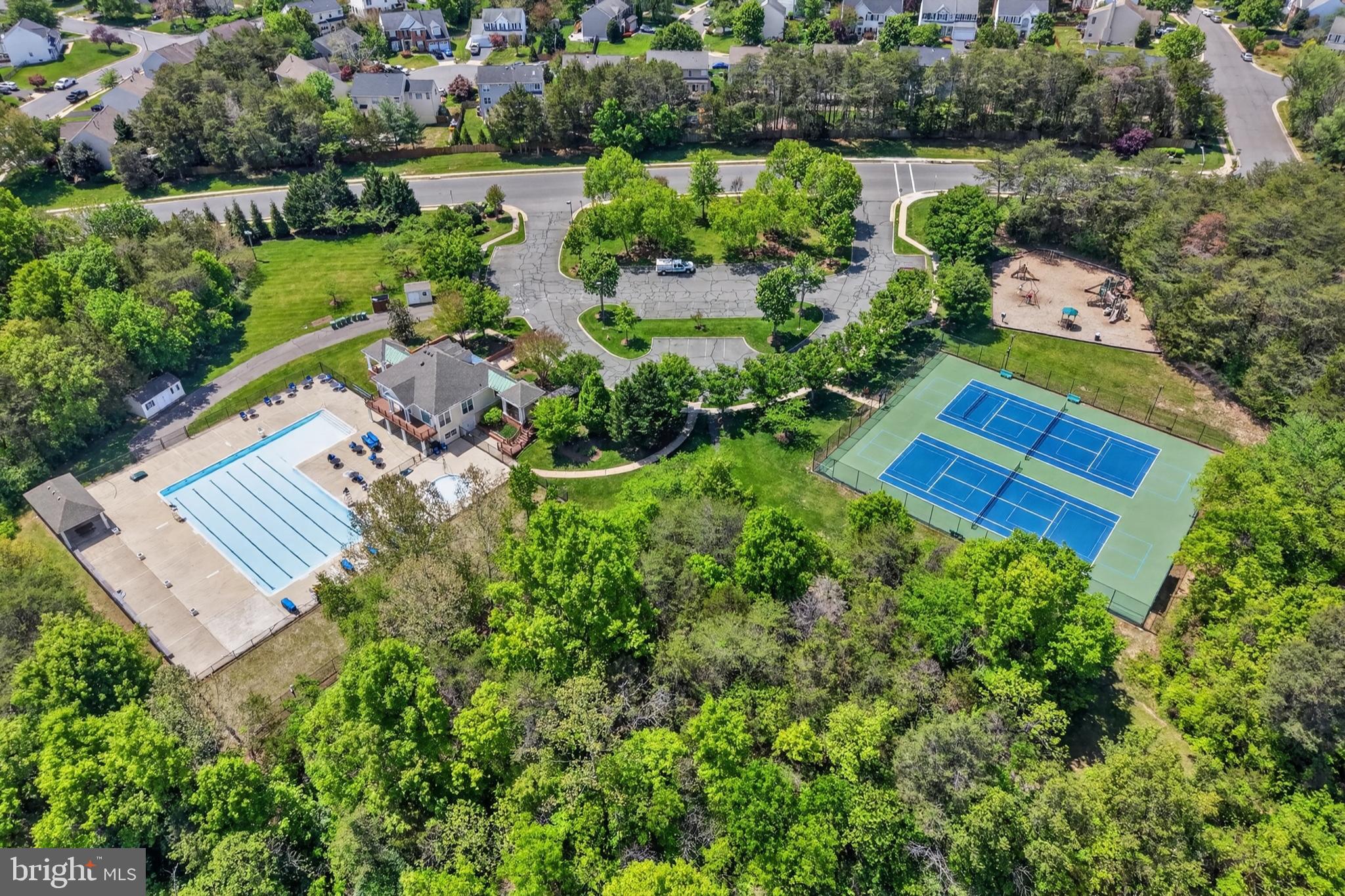 FOXBOROUGH - Residential