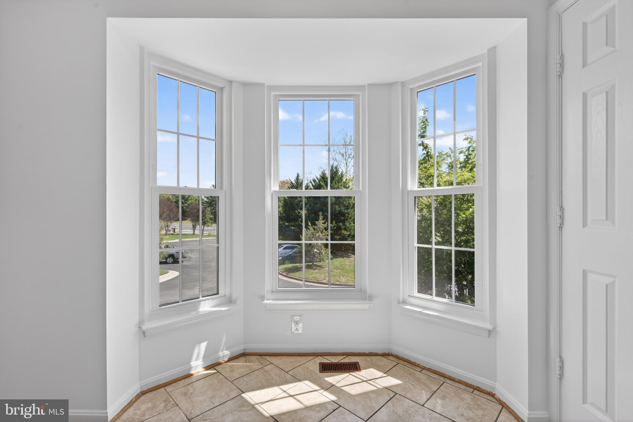 FOXBOROUGH - Residential