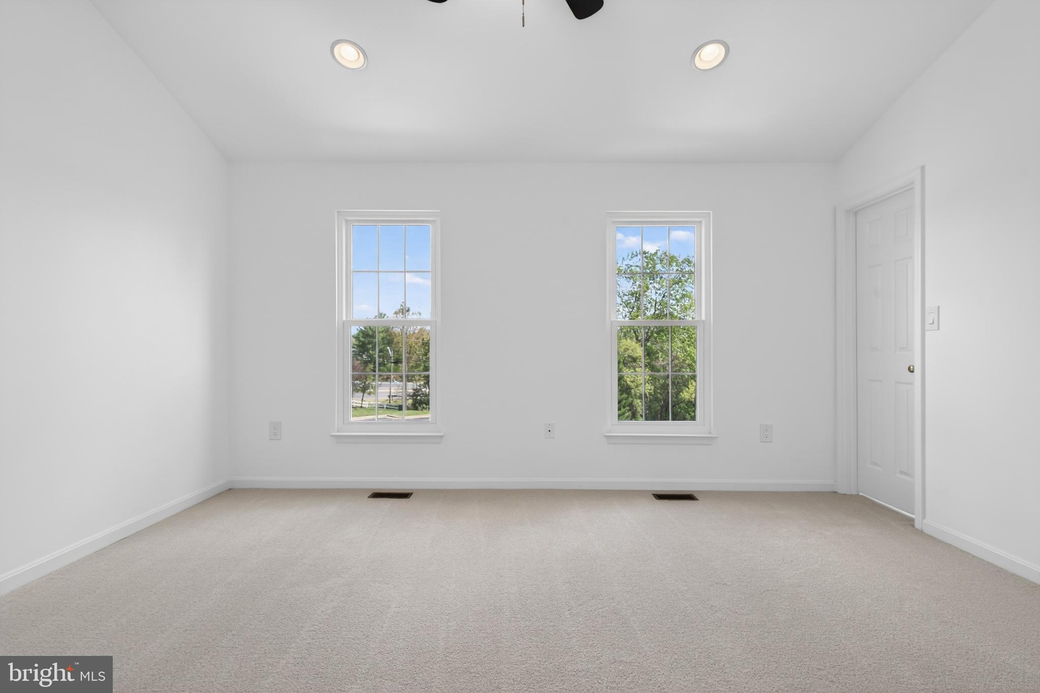 FOXBOROUGH - Residential