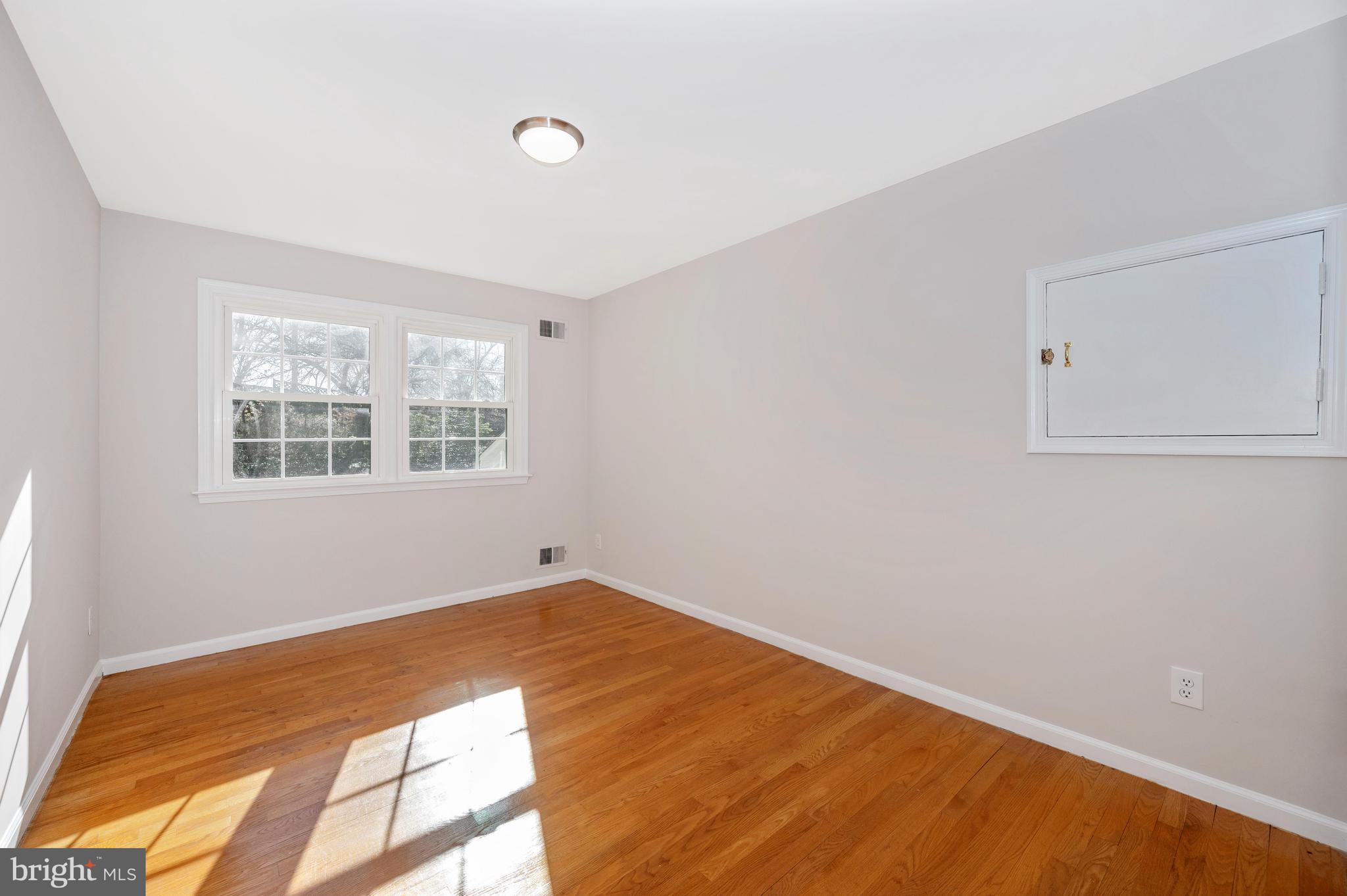 COLESVILLE OUTSIDE - Residential