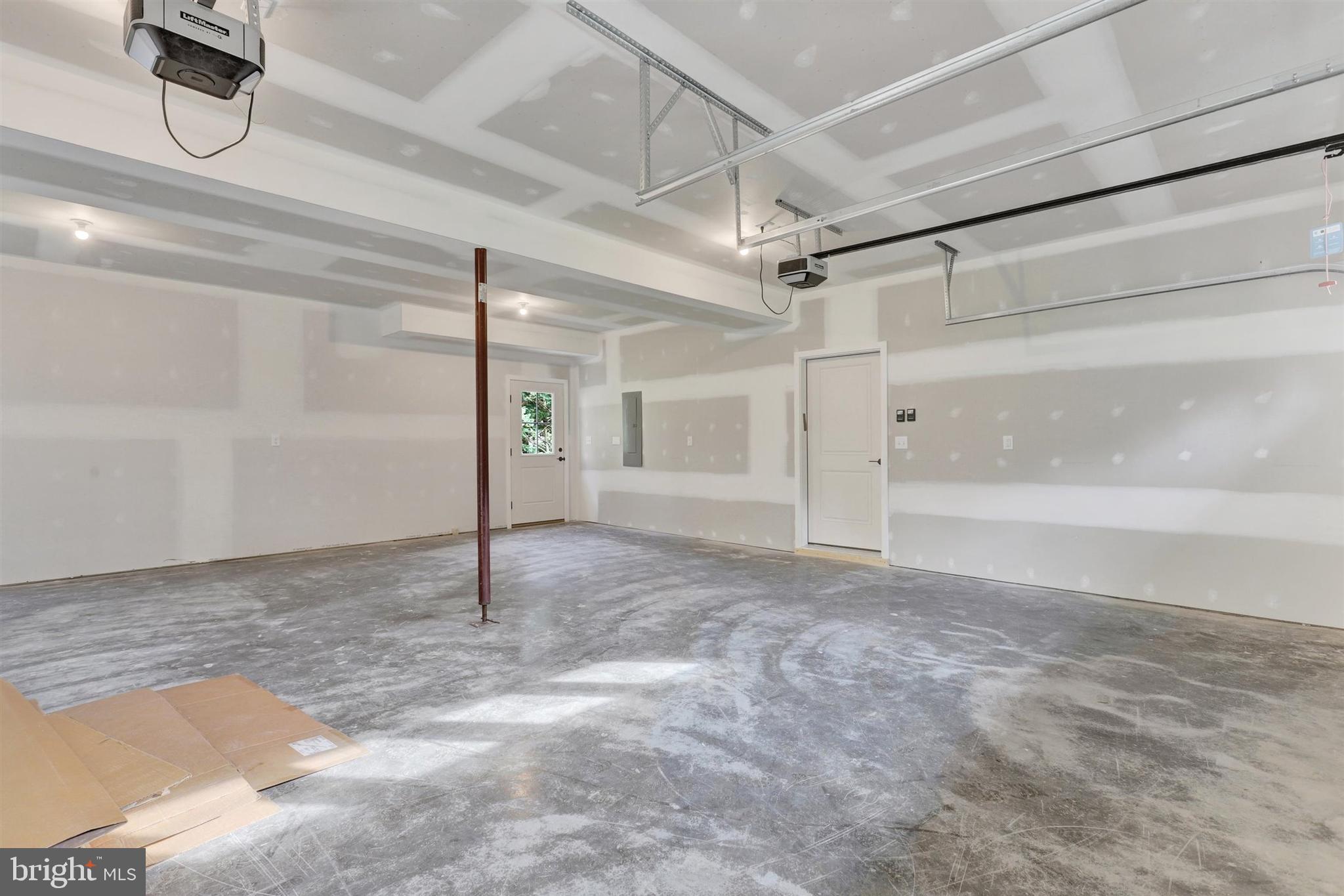 PENN NATIONAL GOLF COURSE COMMUNITY - Residential