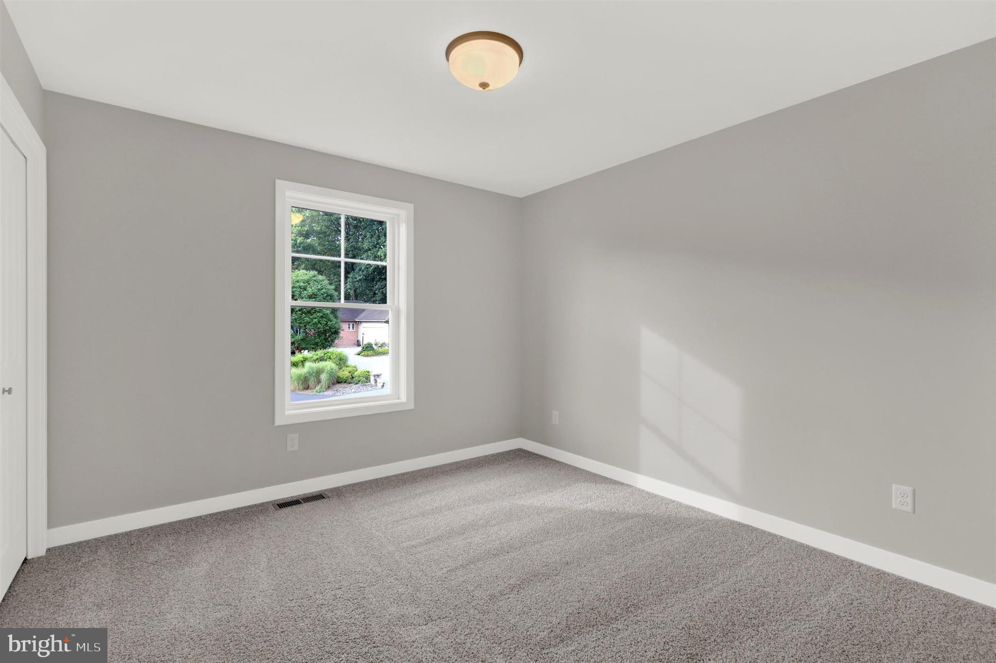 PENN NATIONAL GOLF COURSE COMMUNITY - Residential