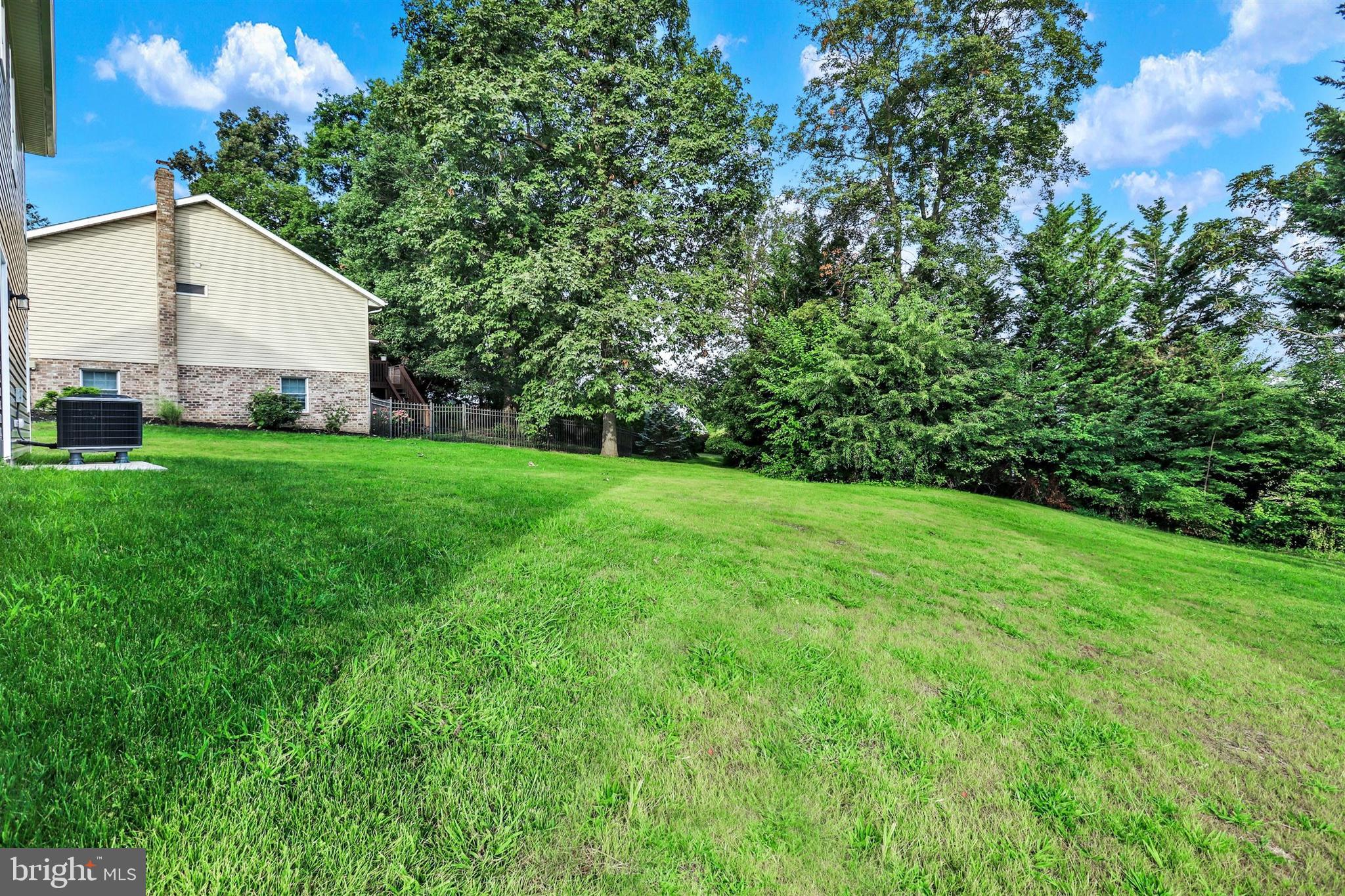 PENN NATIONAL GOLF COURSE COMMUNITY - Residential