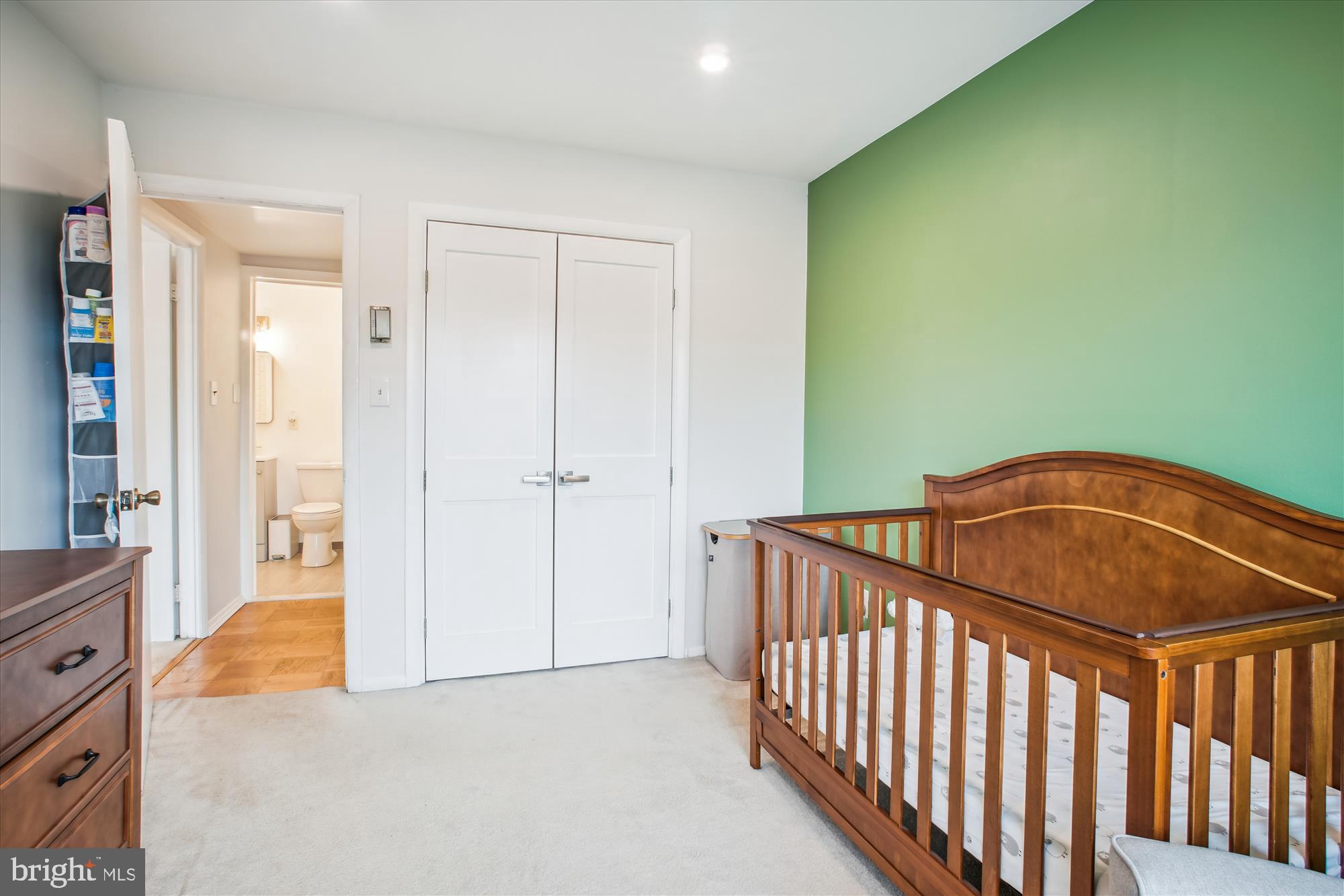 GEORGE MASON VILLAGE - Residential