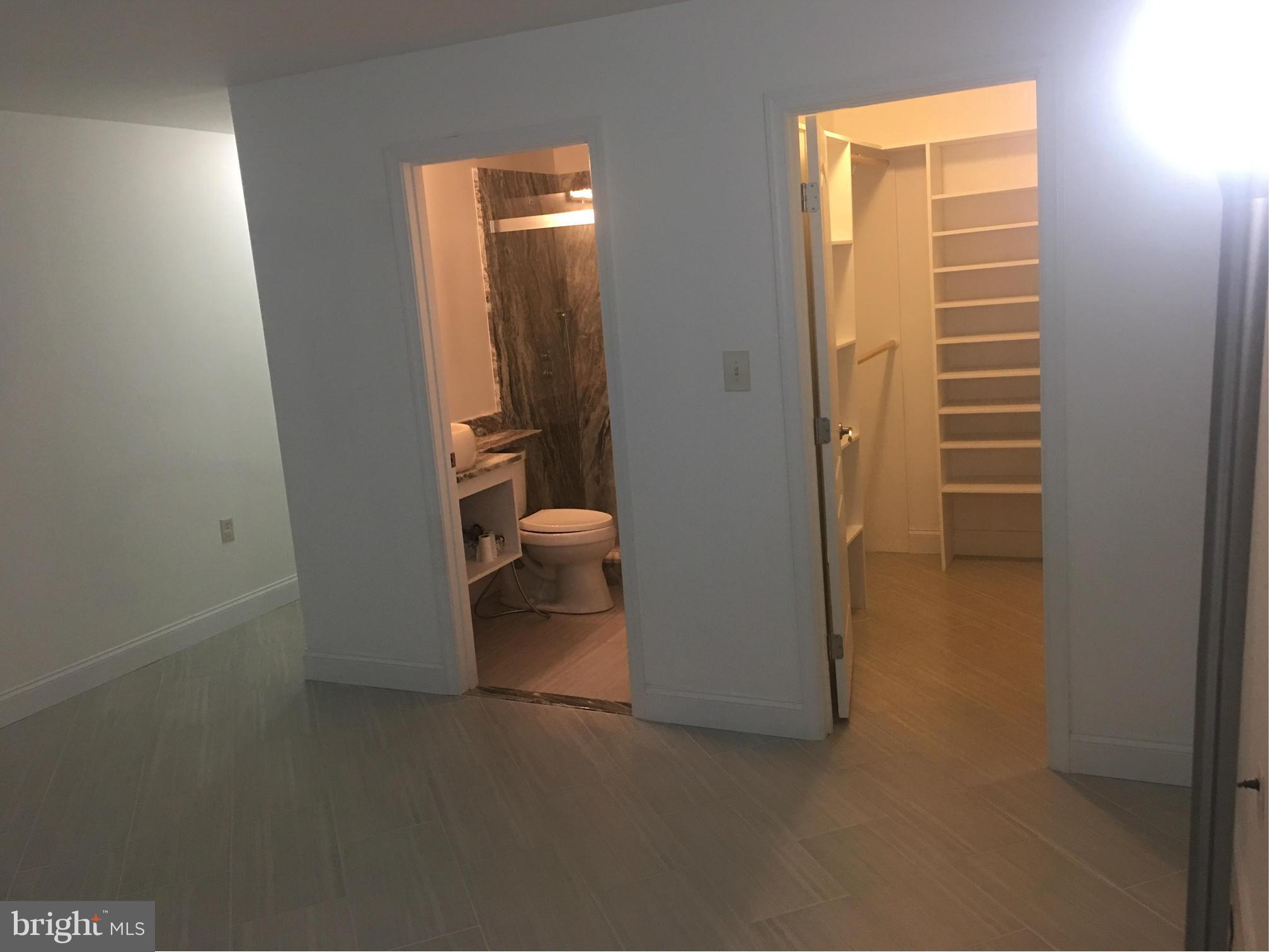 MONTGOMERY RUN - Residential Lease