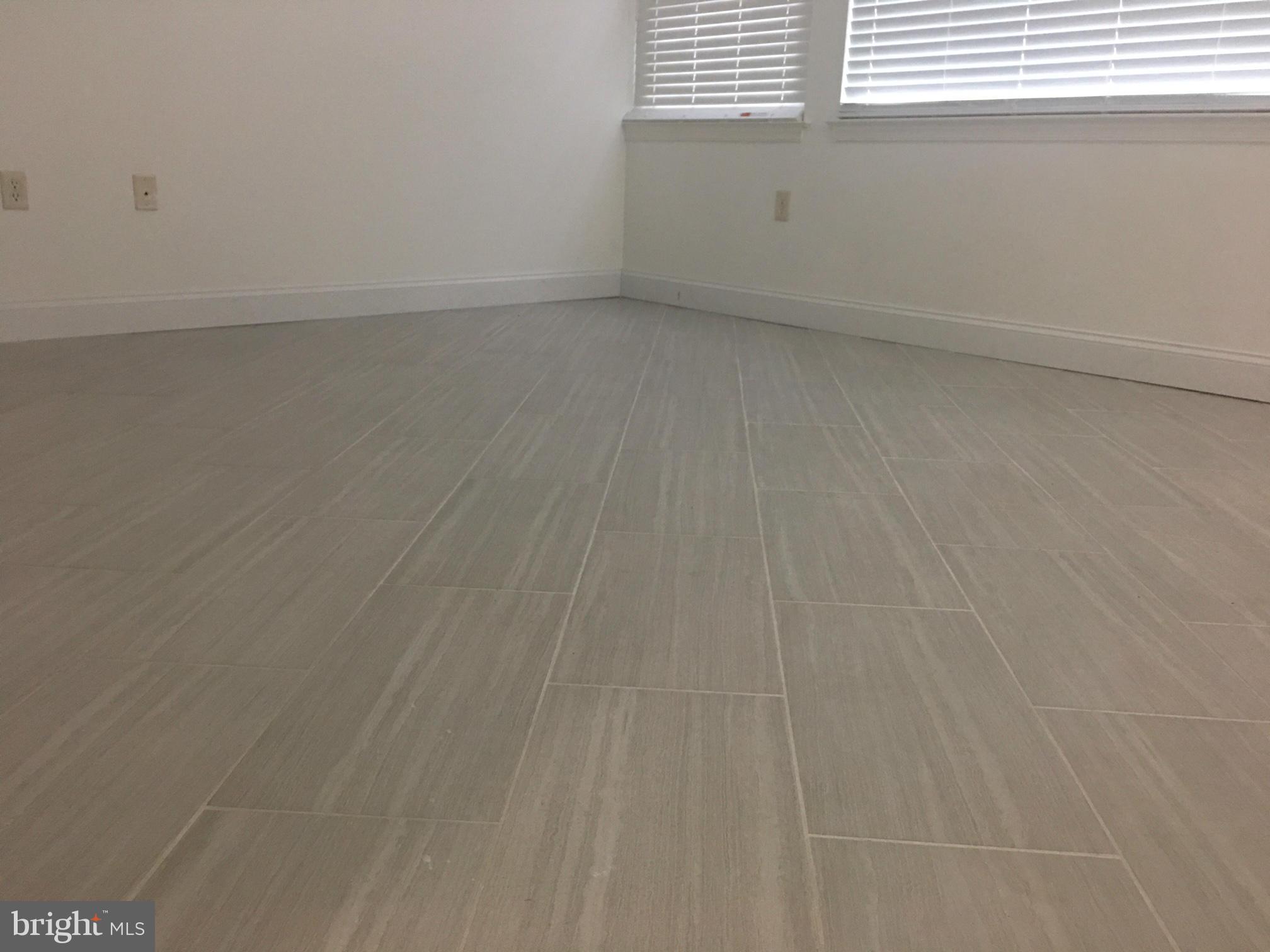 MONTGOMERY RUN - Residential Lease