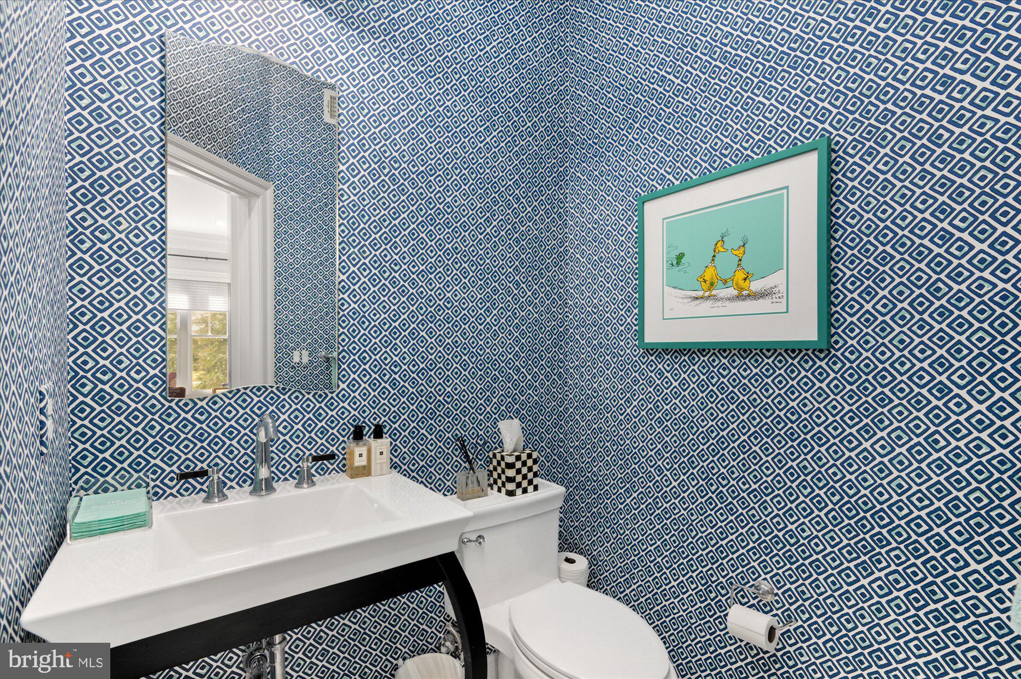 BETHESDA MEWS - Residential