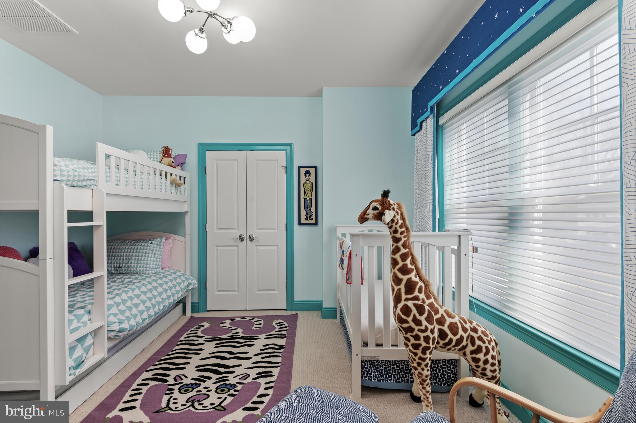 BETHESDA MEWS - Residential